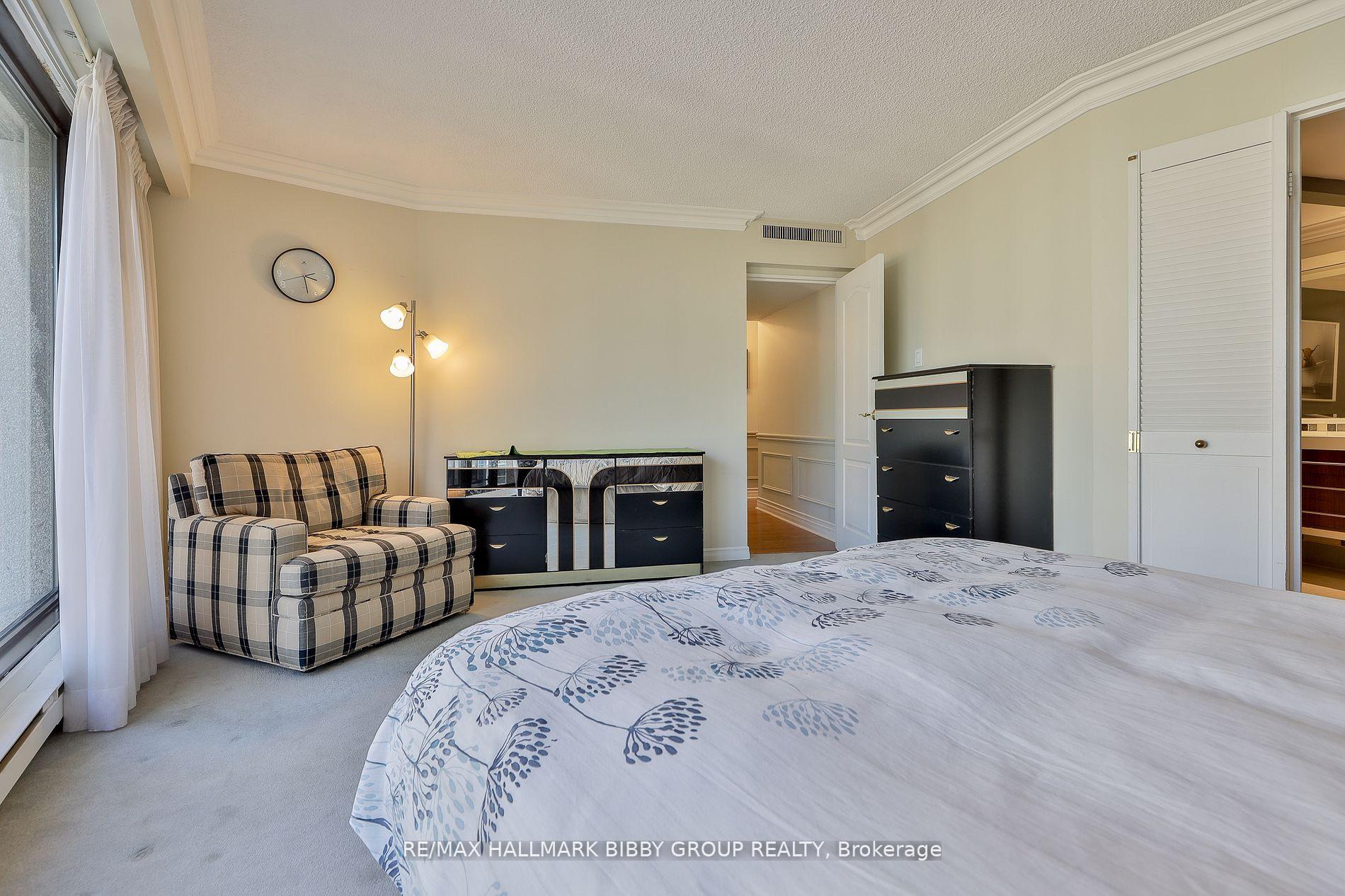 Photo 13 of Unit 3006, 65 Harbour Square, Toronto, Waterfront Communities — HOMEH
