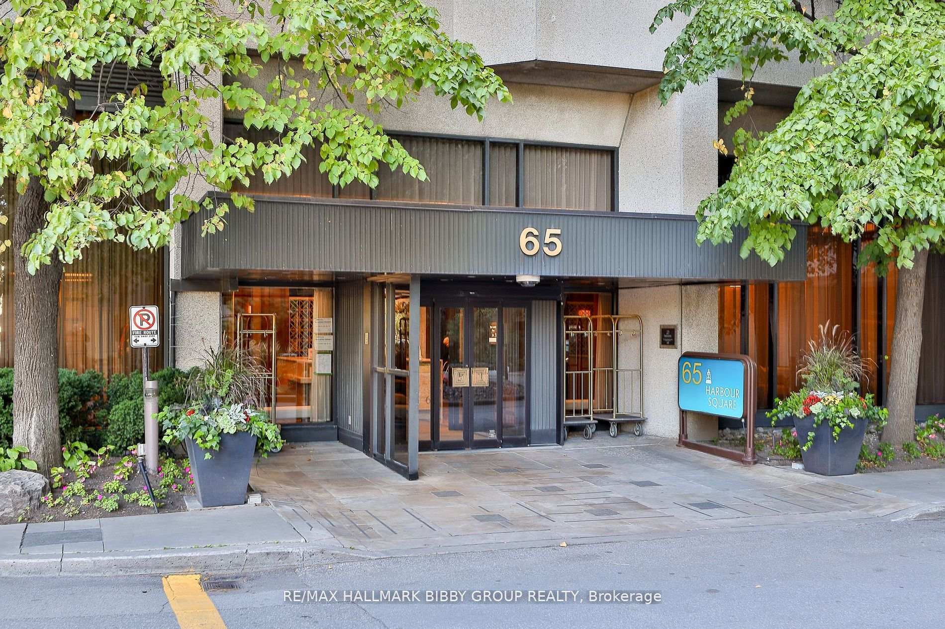 Photo 19 of Unit 3006, 65 Harbour Square, Toronto, Waterfront Communities — HOMEH