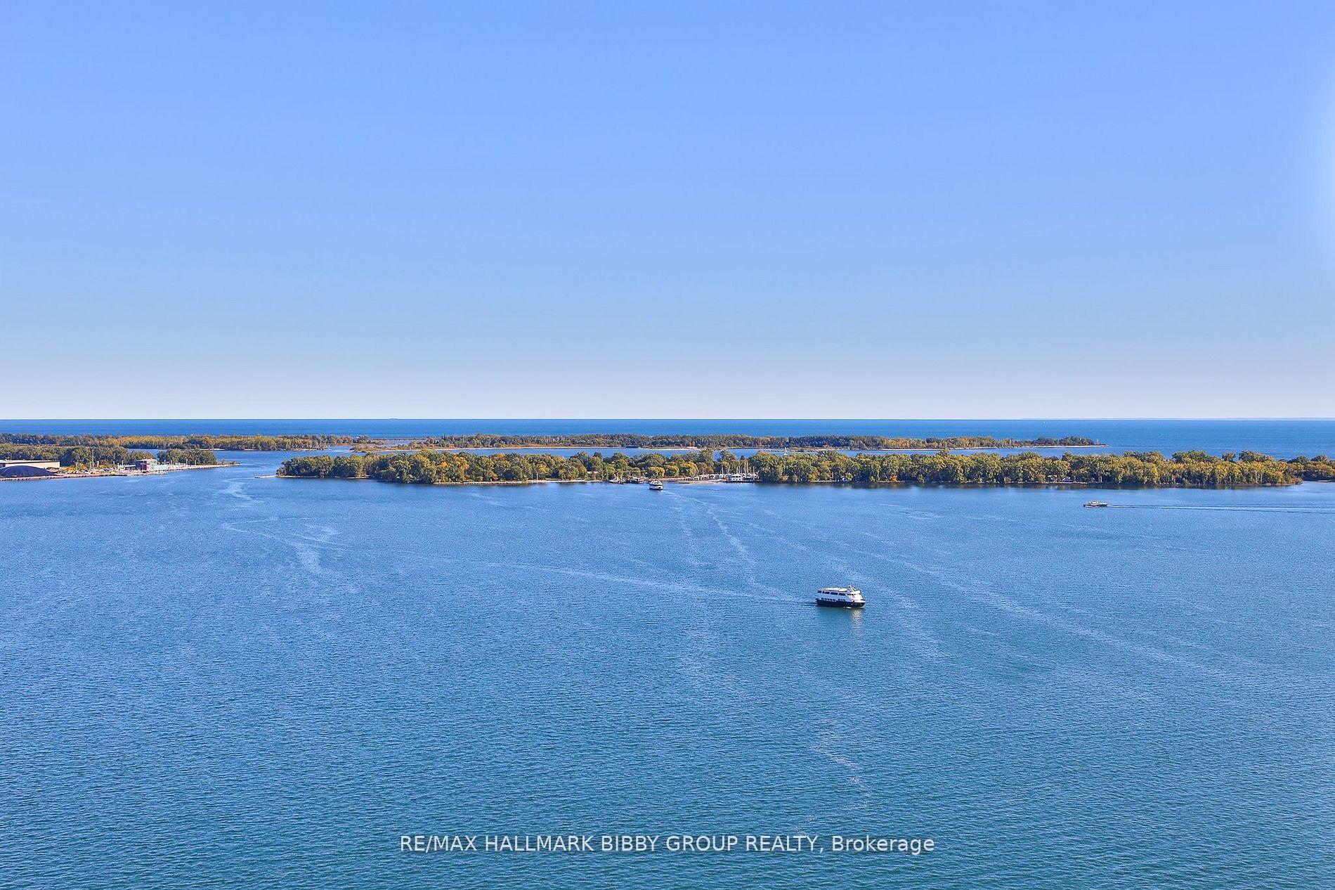Photo 23 of Unit 3006, 65 Harbour Square, Toronto, Waterfront Communities — HOMEH