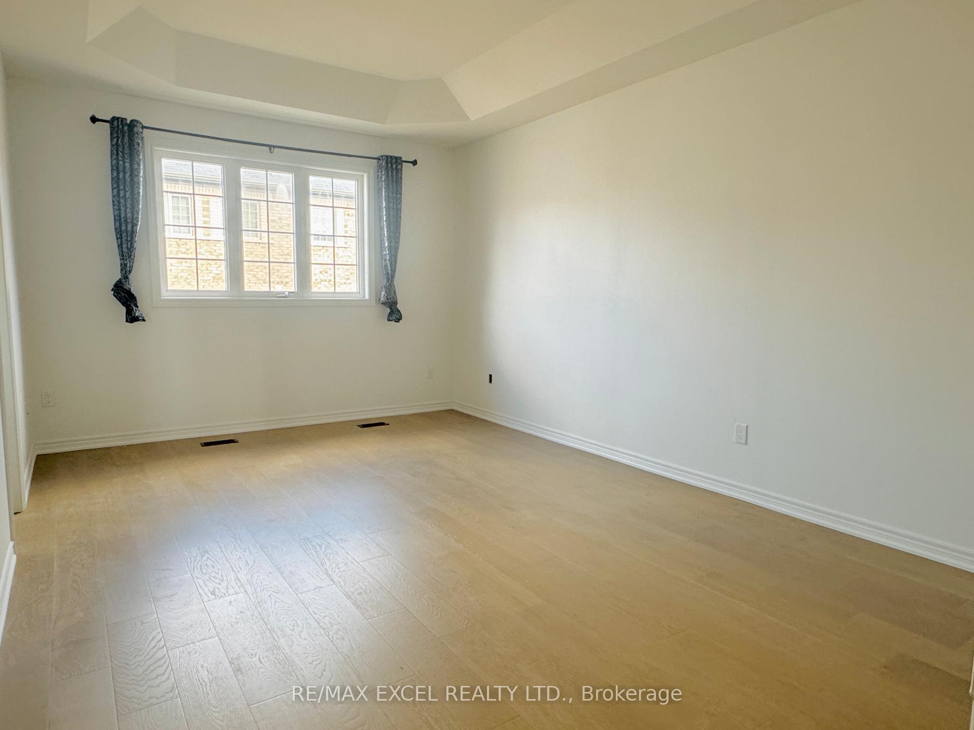Photo 20 of 2 Christian Ritter Drive, Markham, Berczy — HOMEH