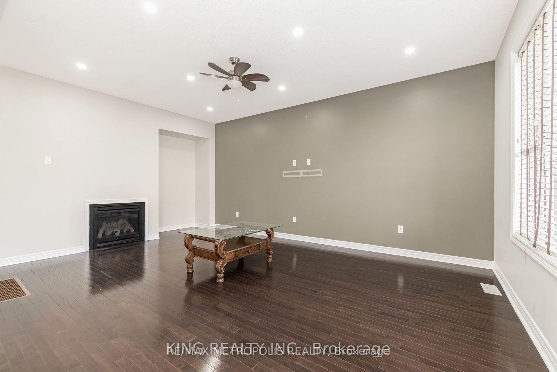 Photo 13 of Unit Main, 8 Overglen Court, Brampton, Credit Valley — HOMEH