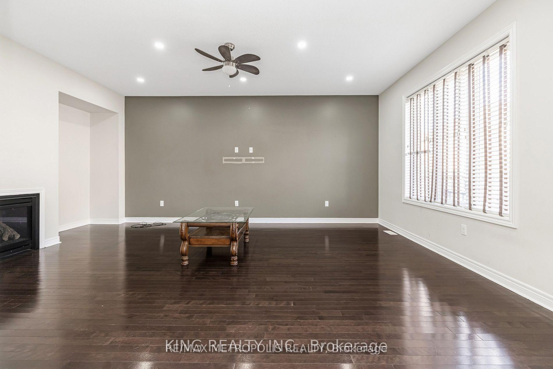 Photo 11 of Unit Main, 8 Overglen Court, Brampton, Credit Valley — HOMEH