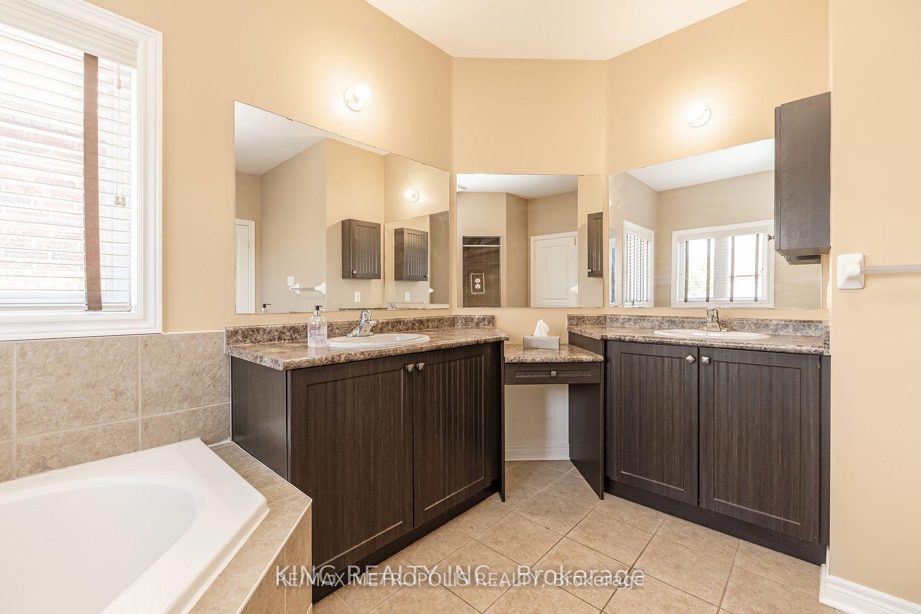 Photo 30 of Unit Main, 8 Overglen Court, Brampton, Credit Valley — HOMEH