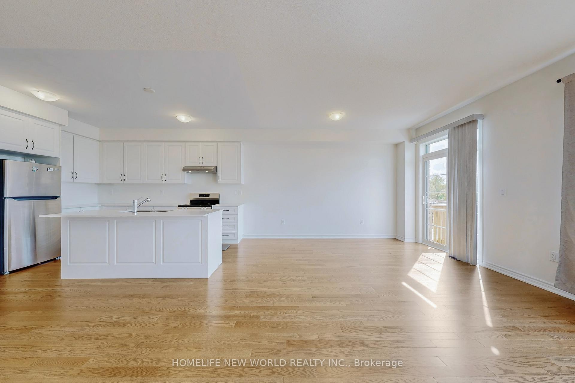 Photo 3 of 18 Velvet Drive, Whitby, Rural Whitby — HOMEH