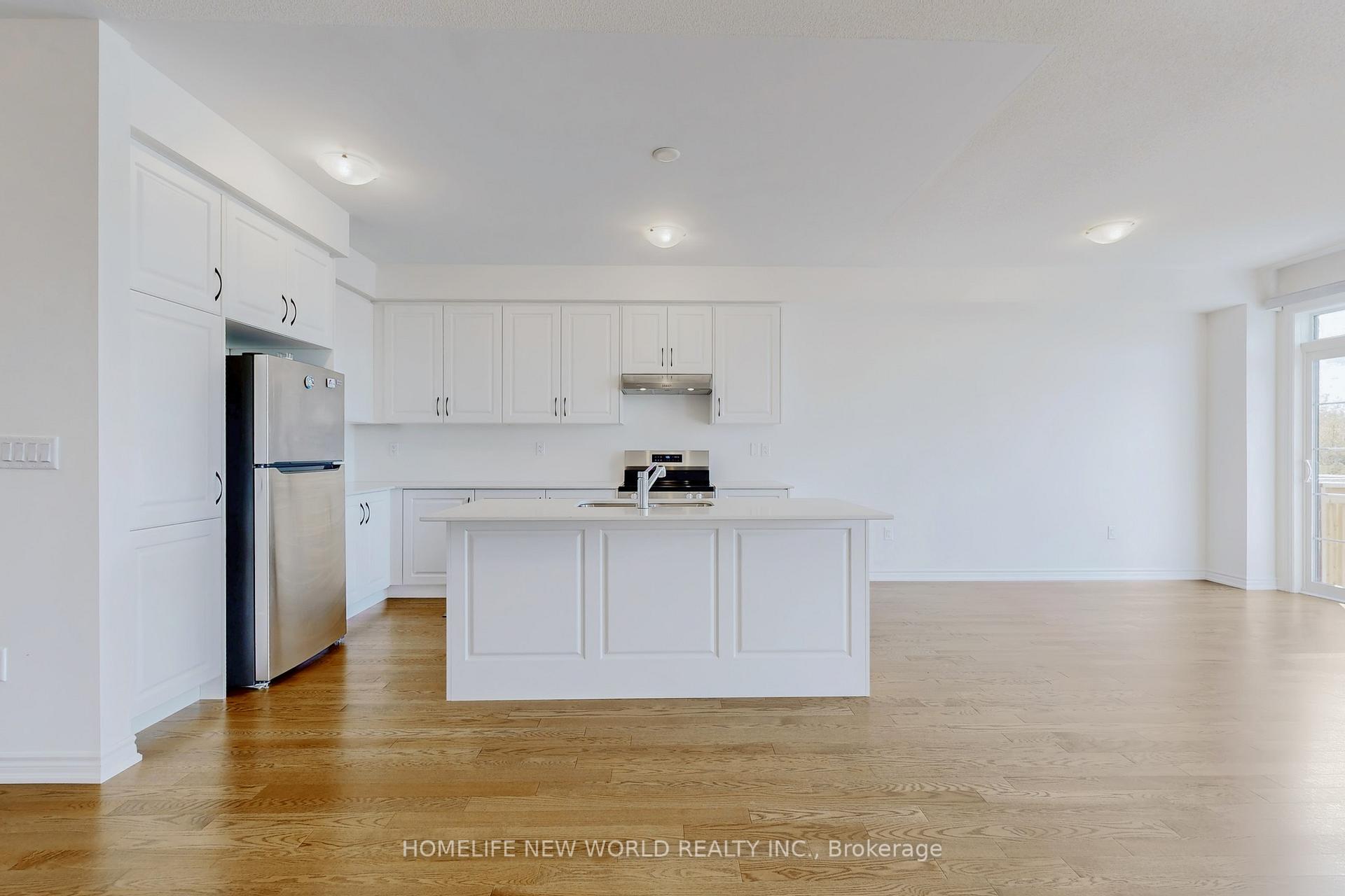Photo 5 of 18 Velvet Drive, Whitby, Rural Whitby — HOMEH