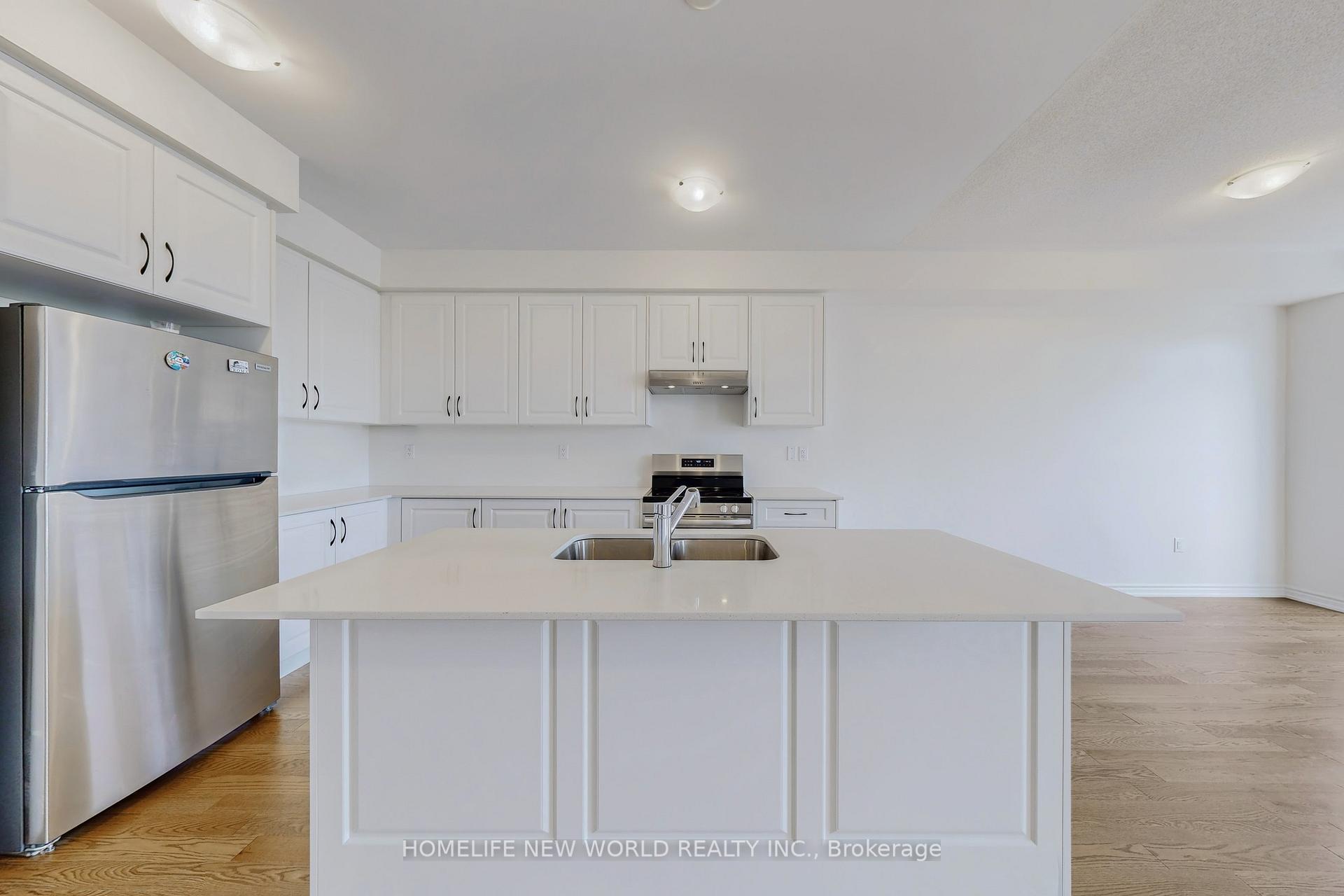 Photo 4 of 18 Velvet Drive, Whitby, Rural Whitby — HOMEH