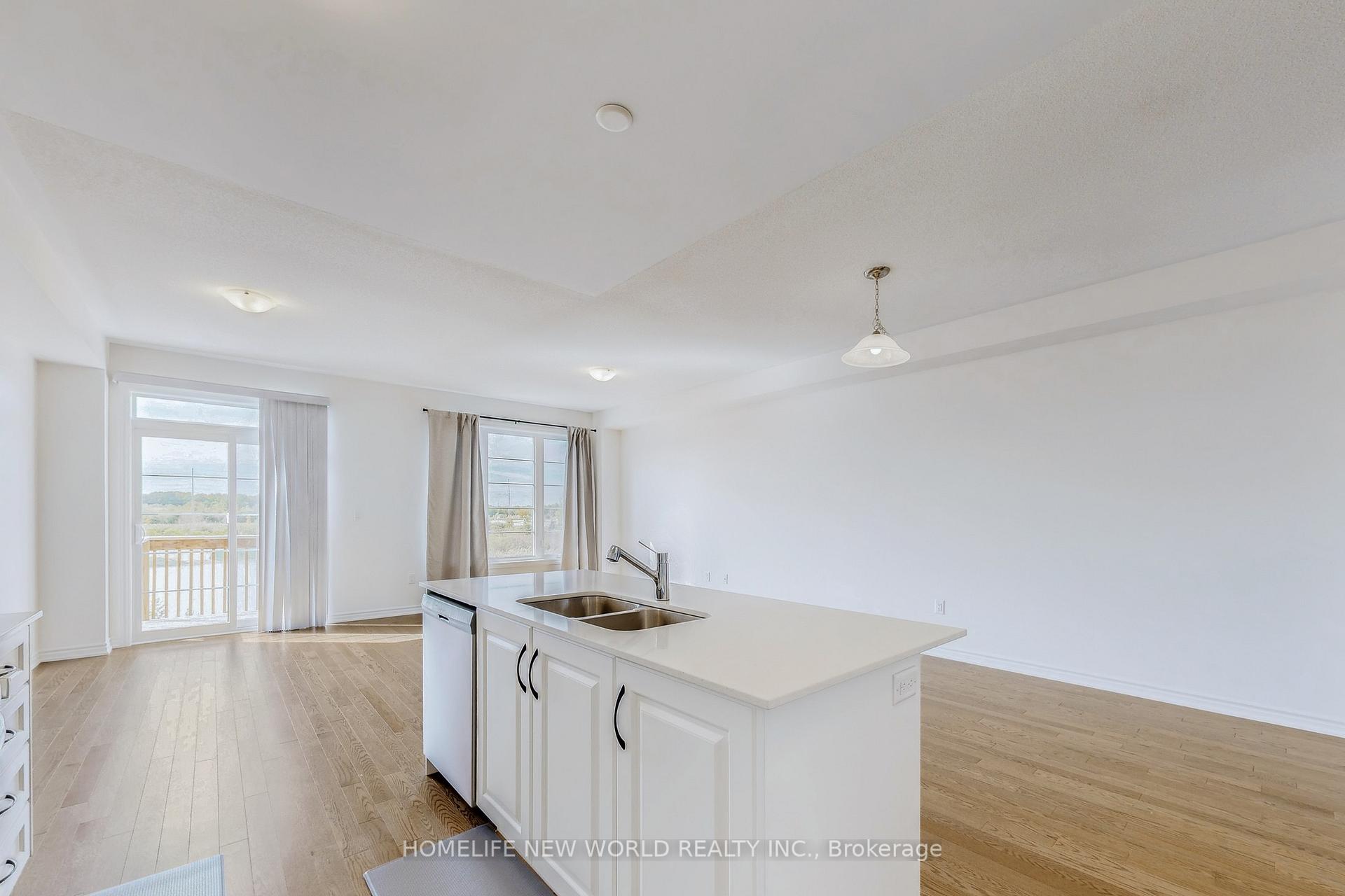Photo 21 of 18 Velvet Drive, Whitby, Rural Whitby — HOMEH