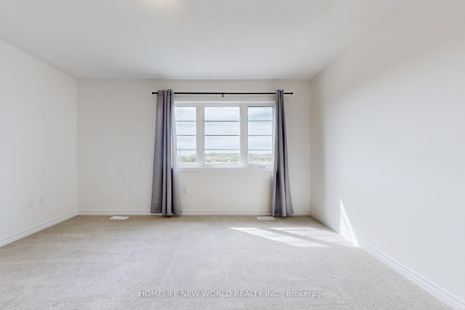 Photo 11 of 18 Velvet Drive, Whitby, Rural Whitby — HOMEH
