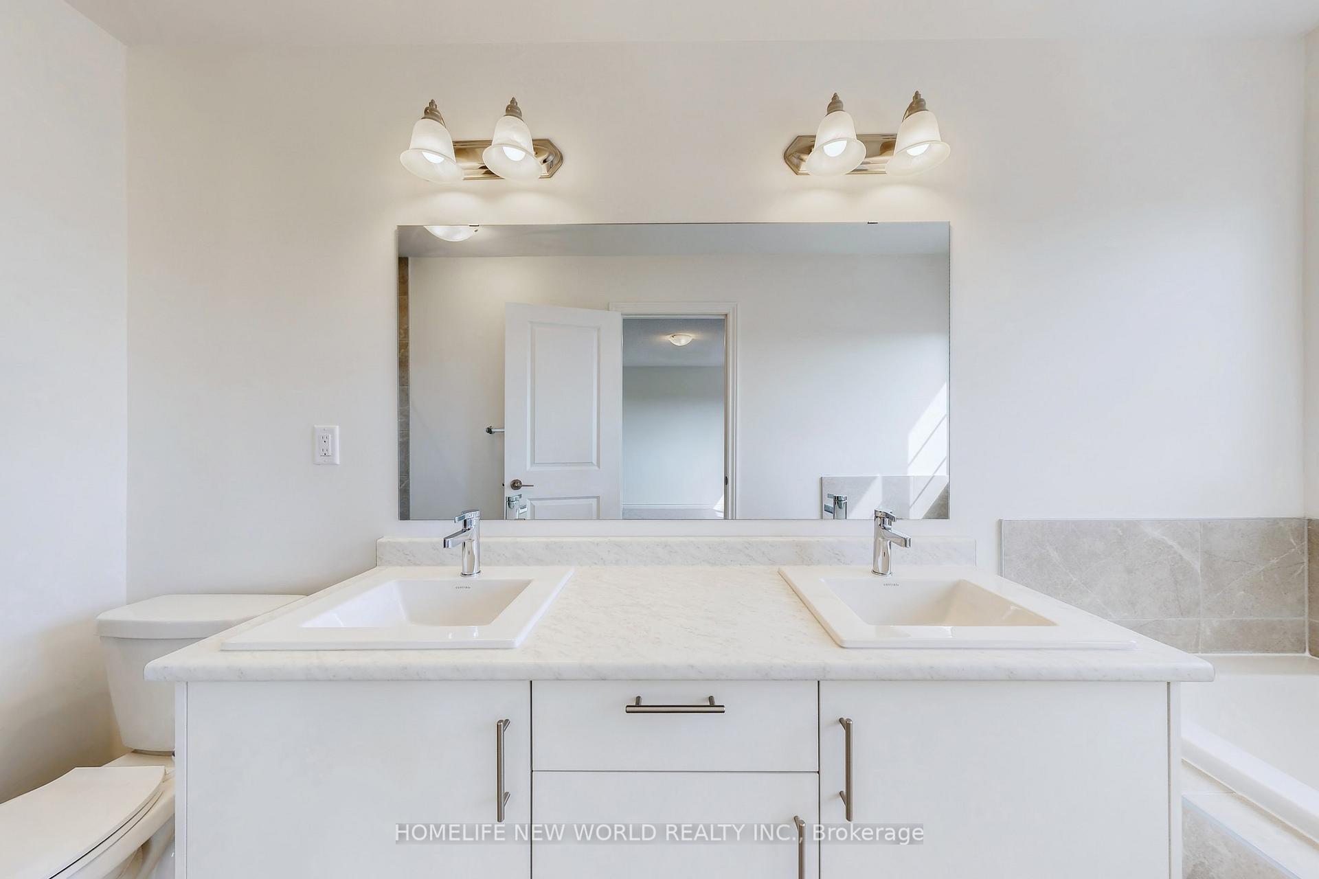 Photo 17 of 18 Velvet Drive, Whitby, Rural Whitby — HOMEH