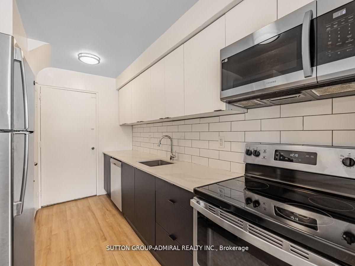 Photo 10 of Unit 14, 20 Clement Road, Etobicoke, Willowridge-Martingrove-Richview — HOMEH