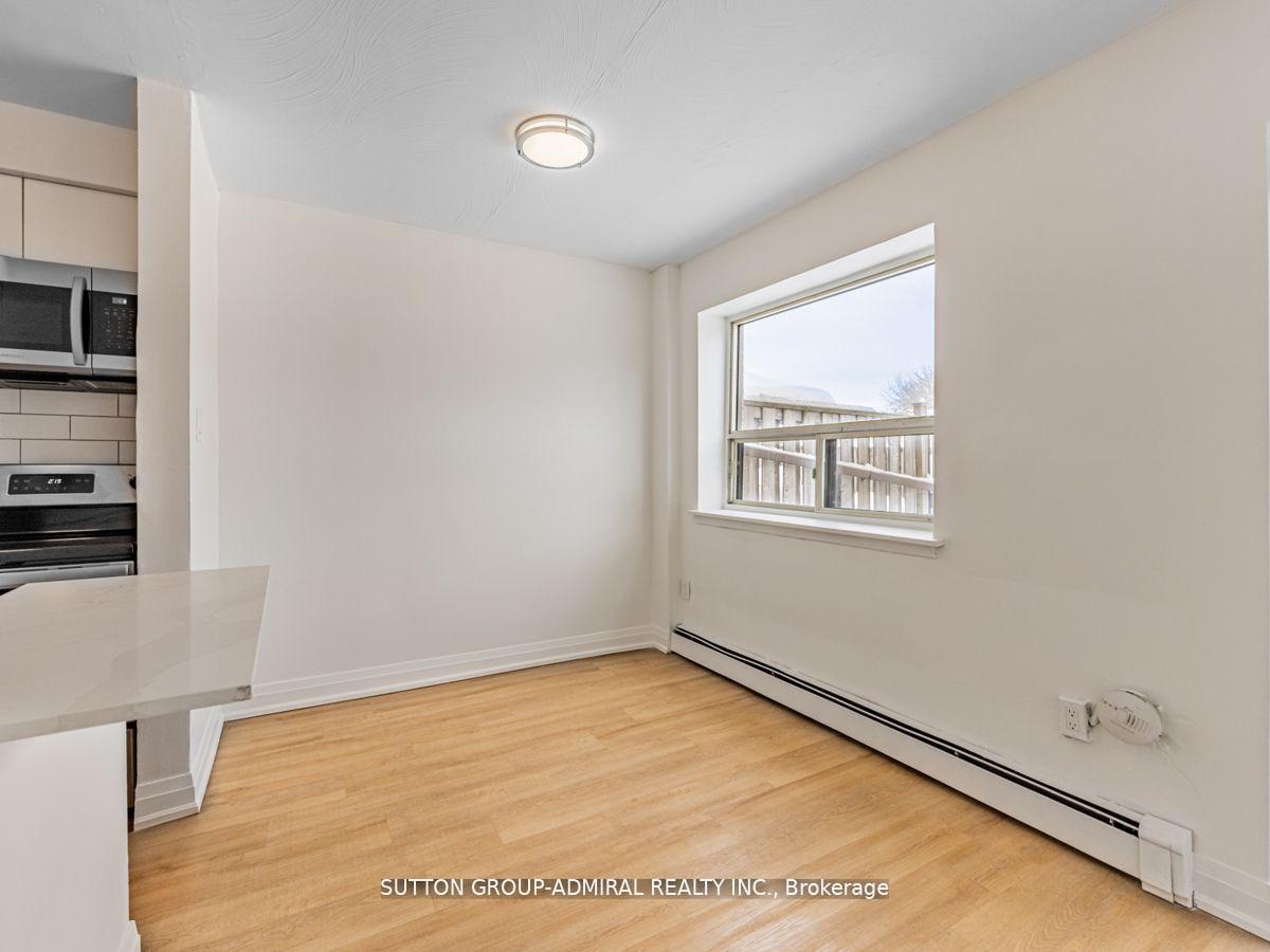 Photo 21 of Unit 14, 20 Clement Road, Etobicoke, Willowridge-Martingrove-Richview — HOMEH