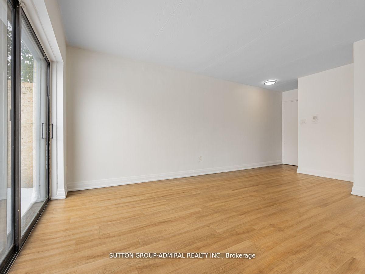 Photo 16 of Unit 14, 20 Clement Road, Etobicoke, Willowridge-Martingrove-Richview — HOMEH