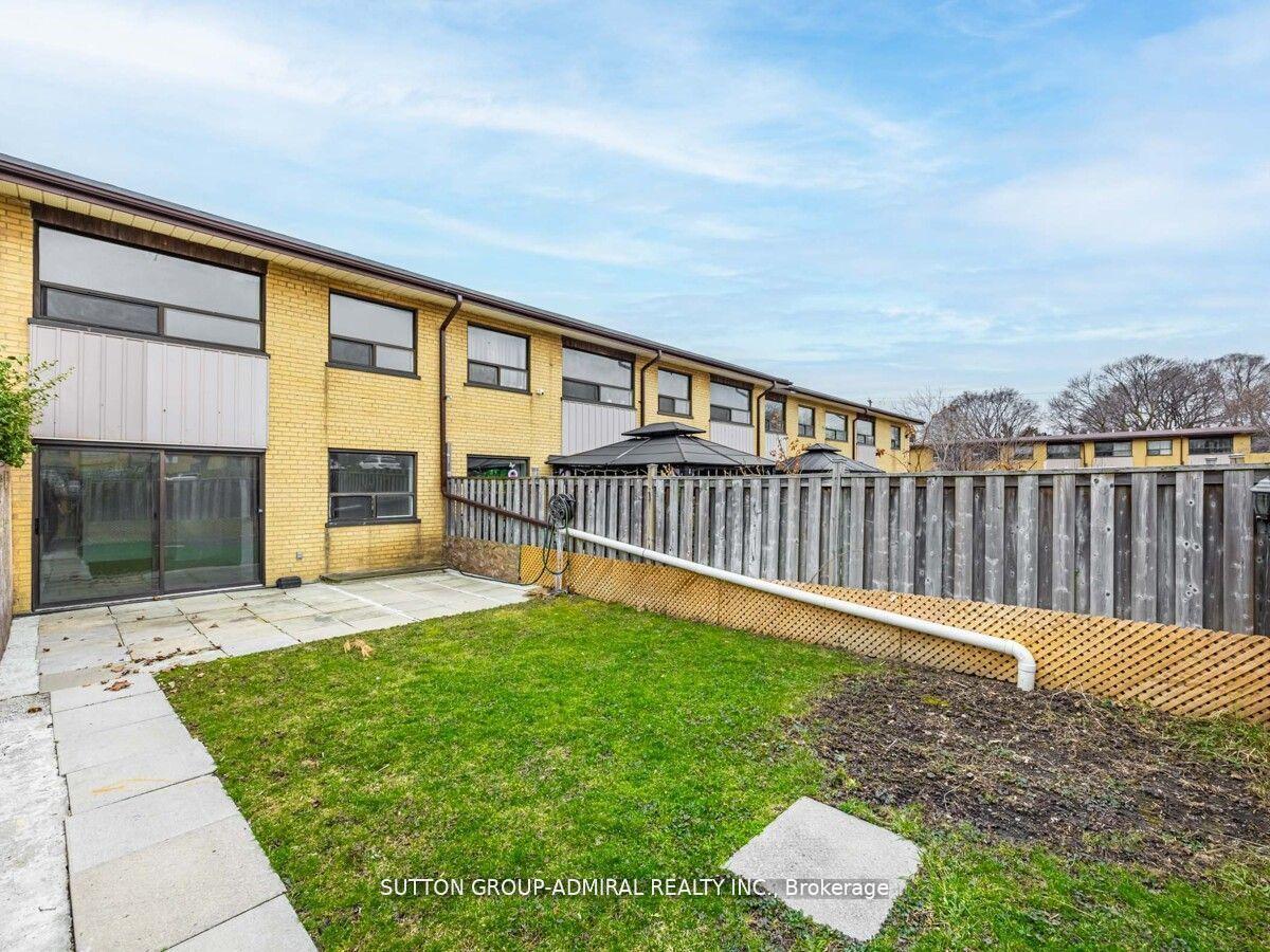 Photo 30 of Unit 14, 20 Clement Road, Etobicoke, Willowridge-Martingrove-Richview — HOMEH