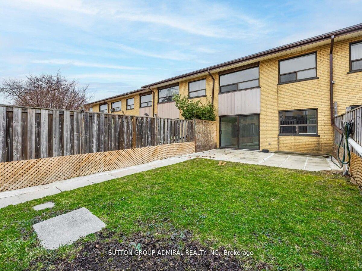 Photo 31 of Unit 14, 20 Clement Road, Etobicoke, Willowridge-Martingrove-Richview — HOMEH