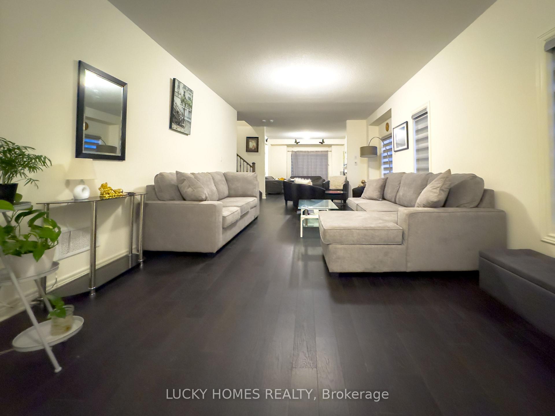 Photo 10 of 1214 Drinkle Crescent, Oshawa, Eastdale — HOMEH