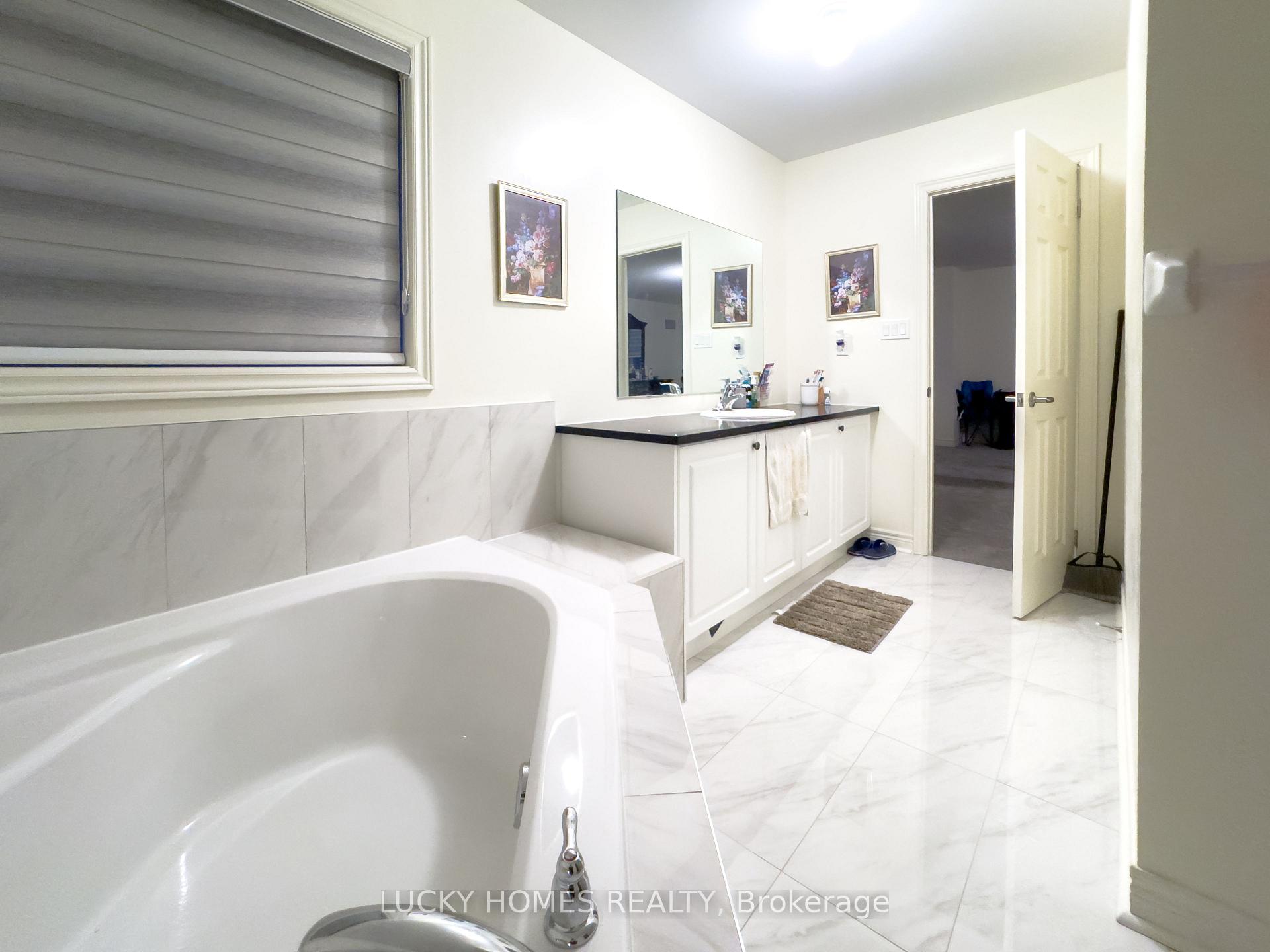 Photo 16 of 1214 Drinkle Crescent, Oshawa, Eastdale — HOMEH