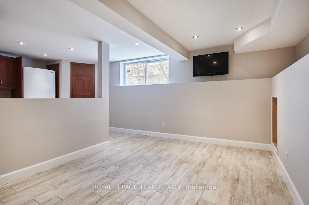 Photo 18 of Unit 1, 333 Zephyr Avenue, Ottawa, Britannia — HOMEH