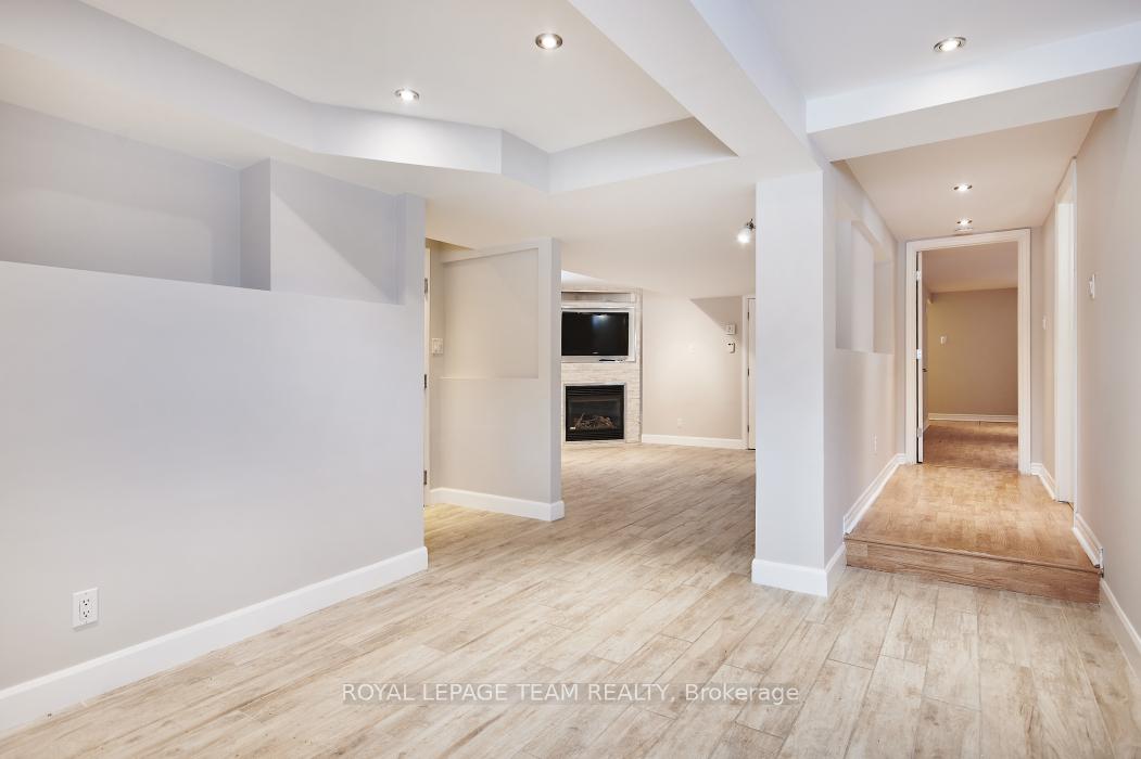 Photo 15 of Unit 1, 333 Zephyr Avenue, Ottawa, Britannia — HOMEH
