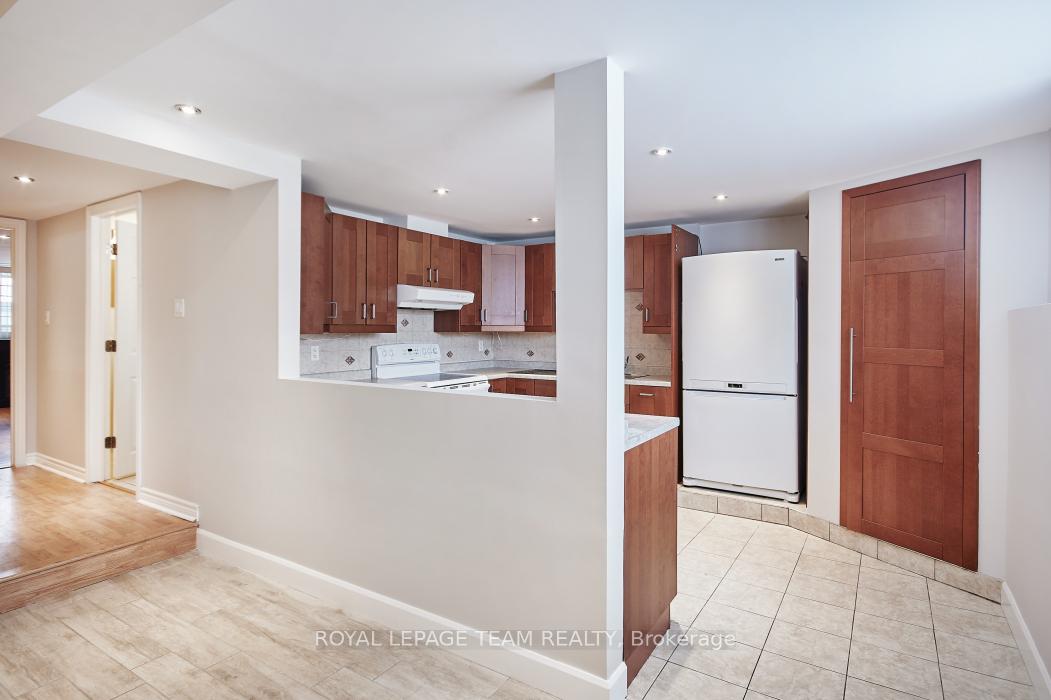 Photo 7 of Unit 1, 333 Zephyr Avenue, Ottawa, Britannia — HOMEH