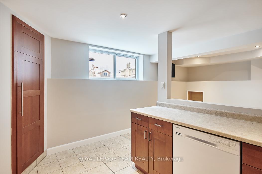 Photo 12 of Unit 1, 333 Zephyr Avenue, Ottawa, Britannia — HOMEH