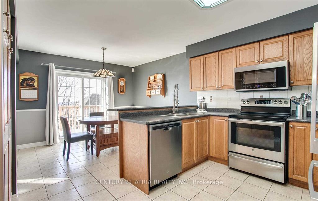 Photo 2 of Unit Main, 1454 Clearbrook Drive, Oshawa, Taunton — HOMEH
