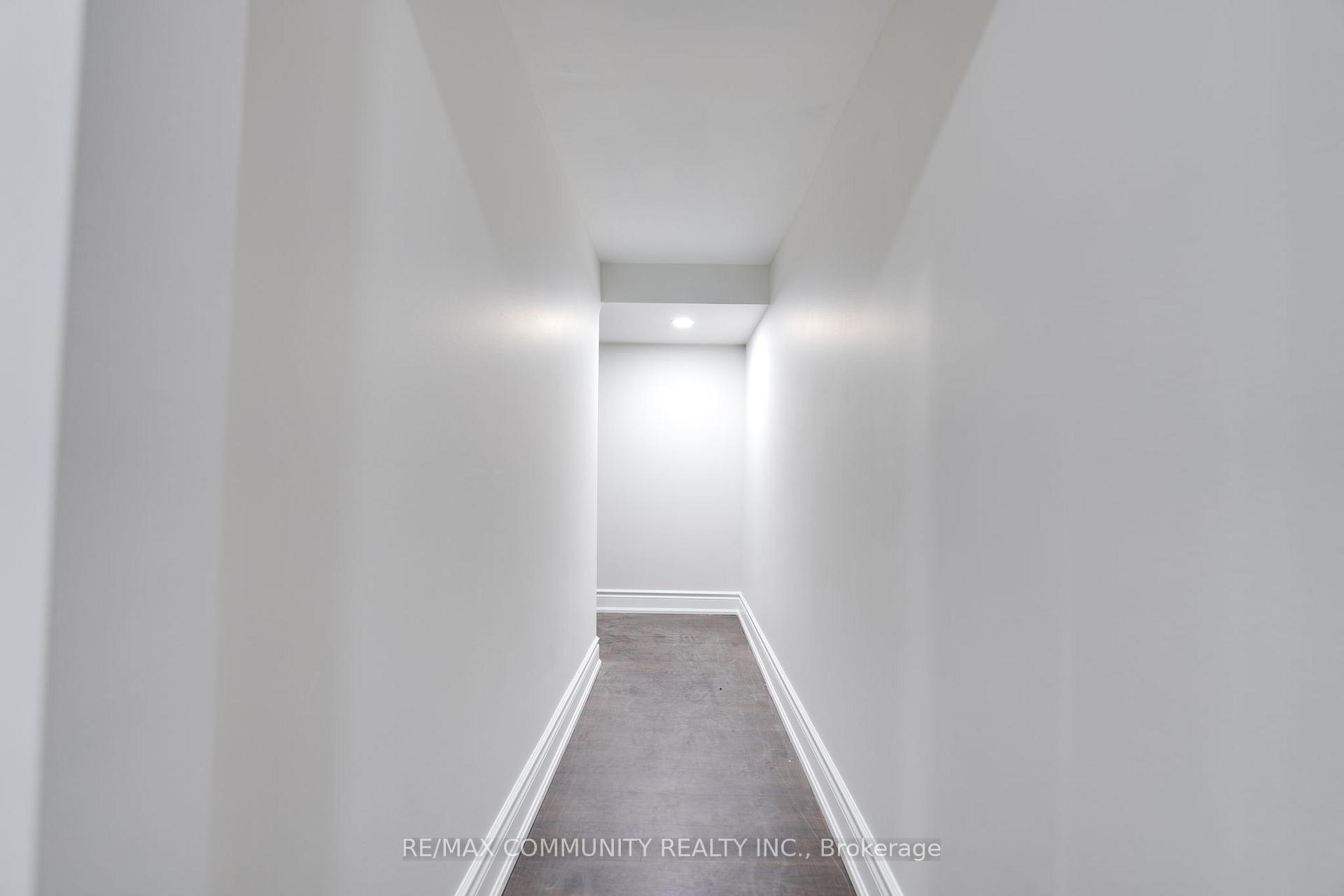 Photo 13 of Unit Bsmt, 83 Folgate Crescent, Brampton, Sandringham-Wellington North — HOMEH