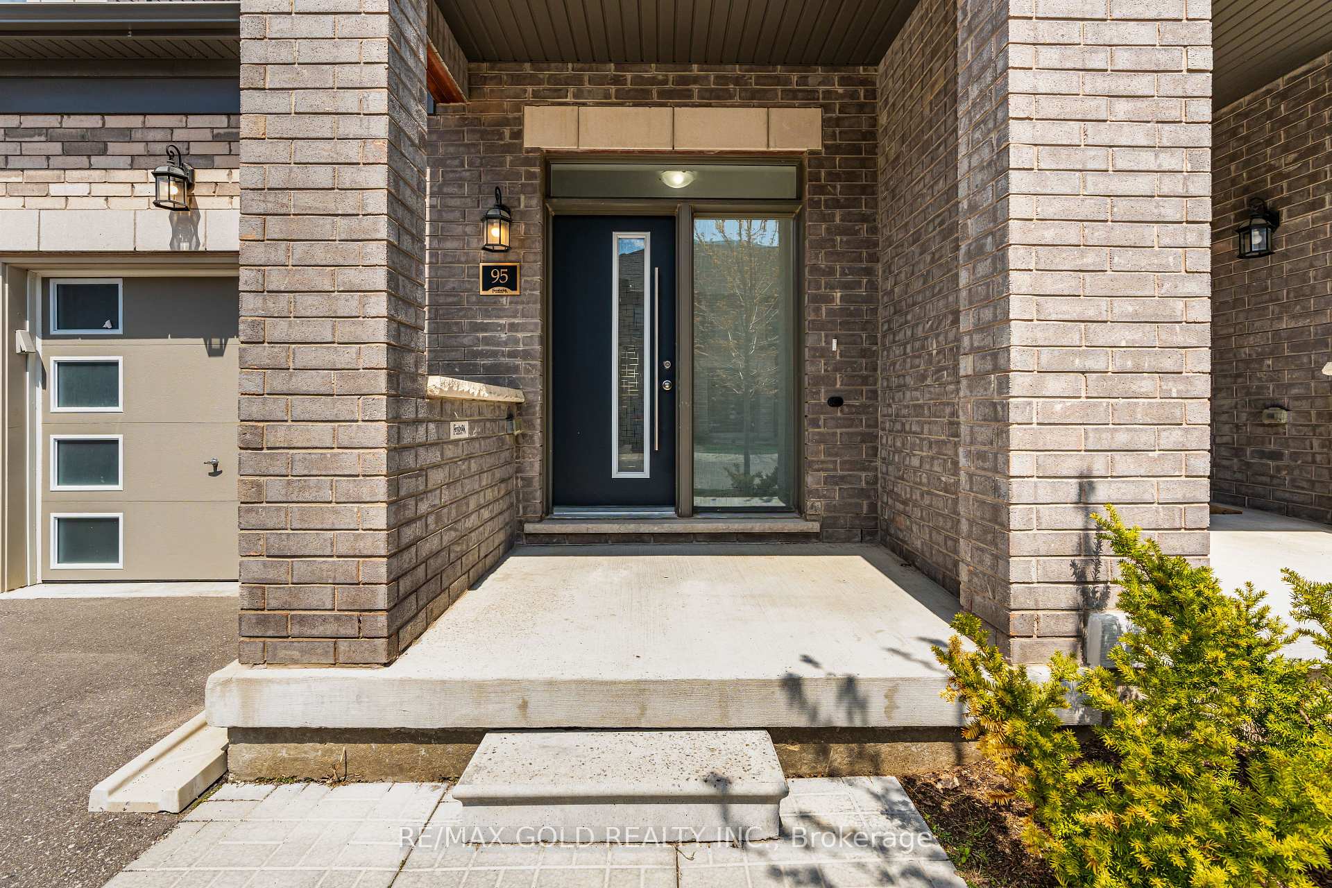 Photo 4 of Unit 95, 166 Deerpath Drive SE, Guelph, Willow West/Sugarbush/West Acres — HOMEH
