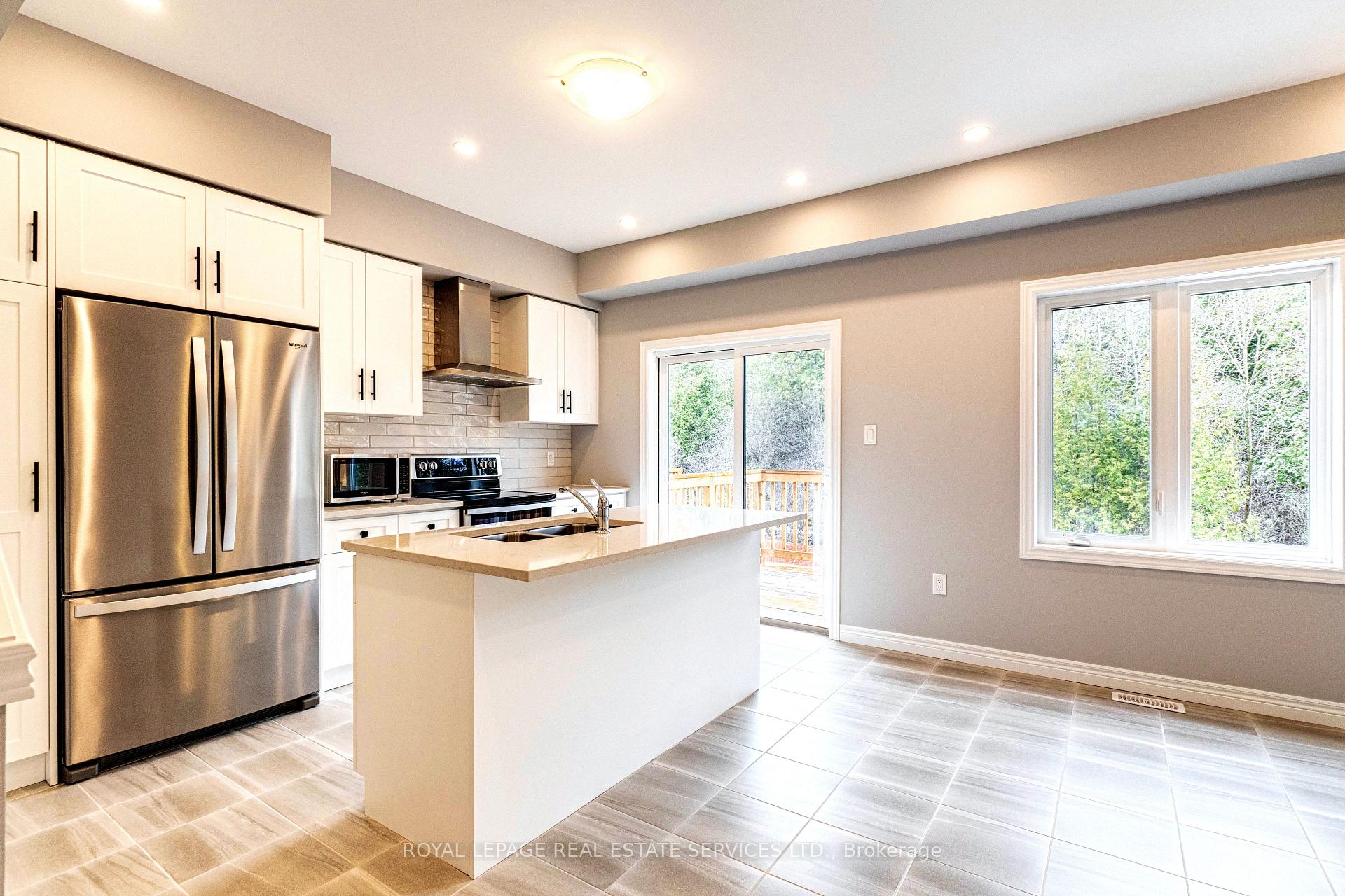 Photo 18 of 51 Arabella Drive, Guelph, Kortright East — HOMEH