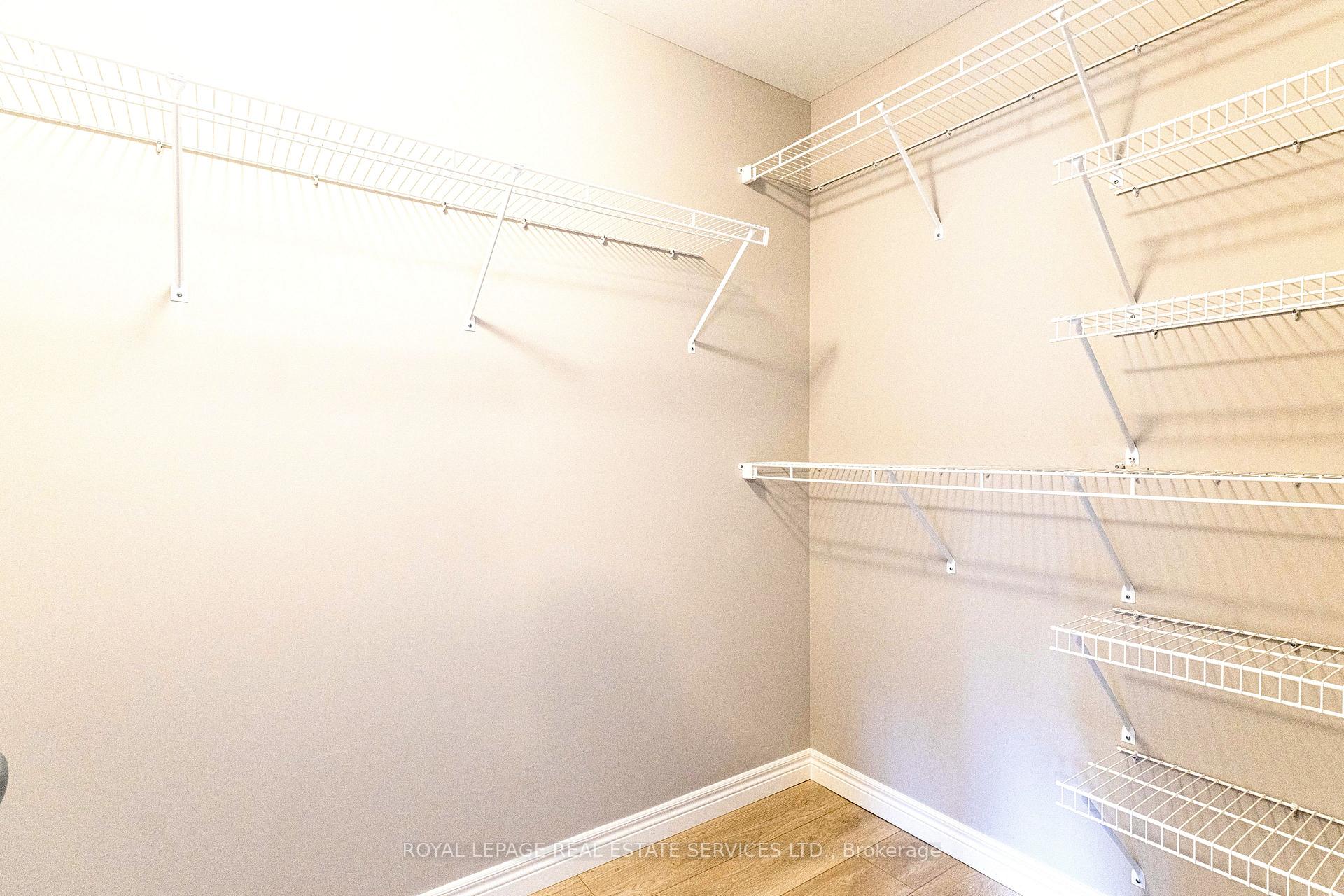 Photo 23 of 51 Arabella Drive, Guelph, Kortright East — HOMEH