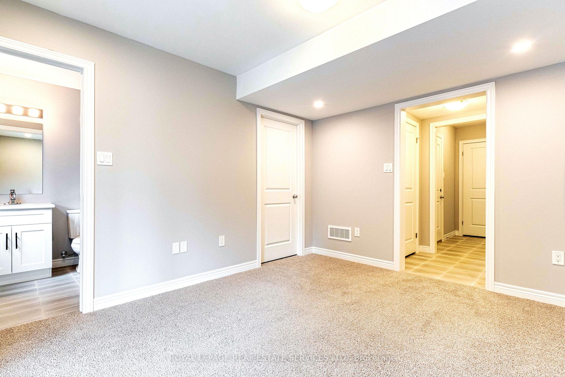 Photo 38 of 51 Arabella Drive, Guelph, Kortright East — HOMEH