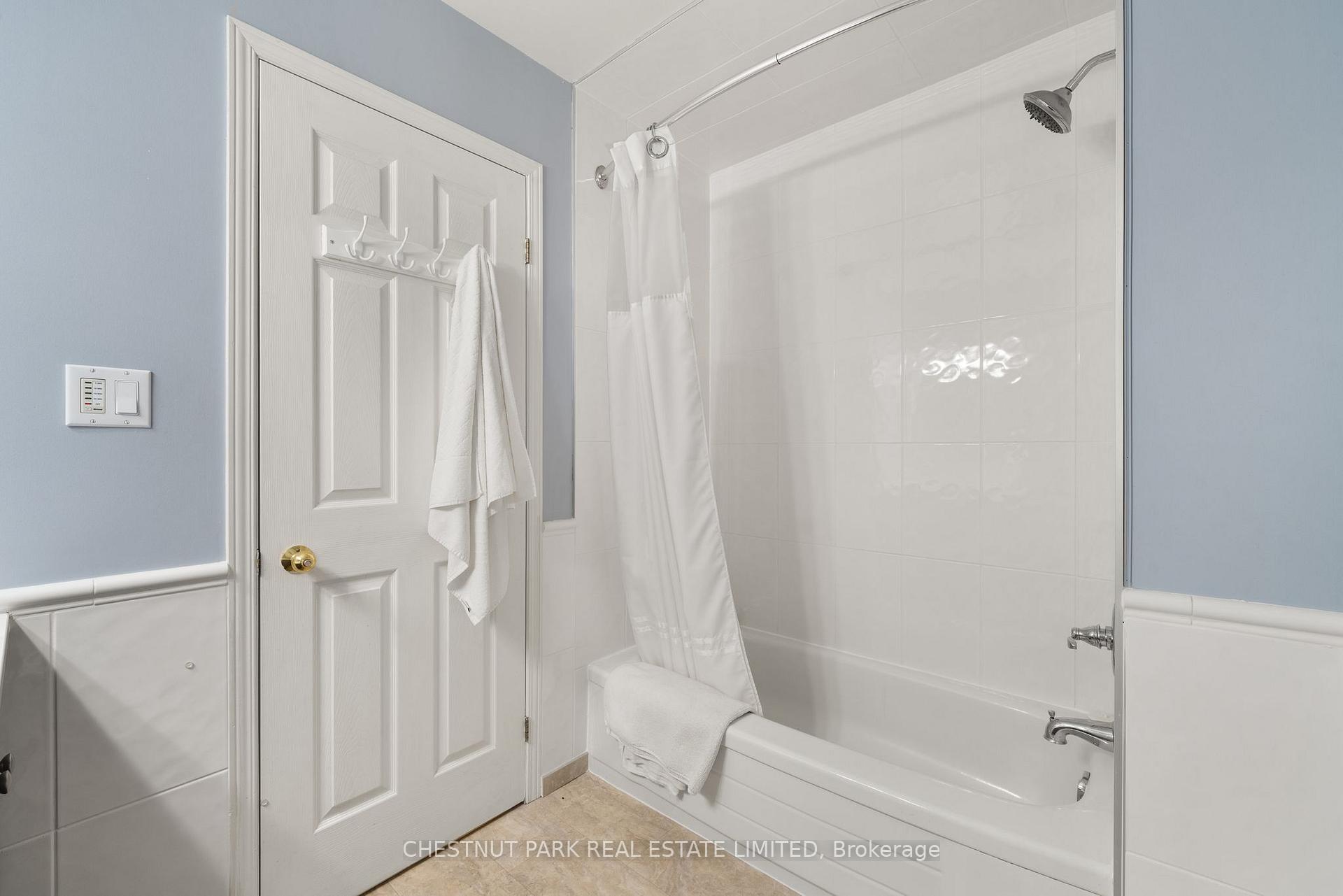 Photo 20 of Unit 11, 1 Mortimer Street, Prince Edward County, Picton Ward — HOMEH