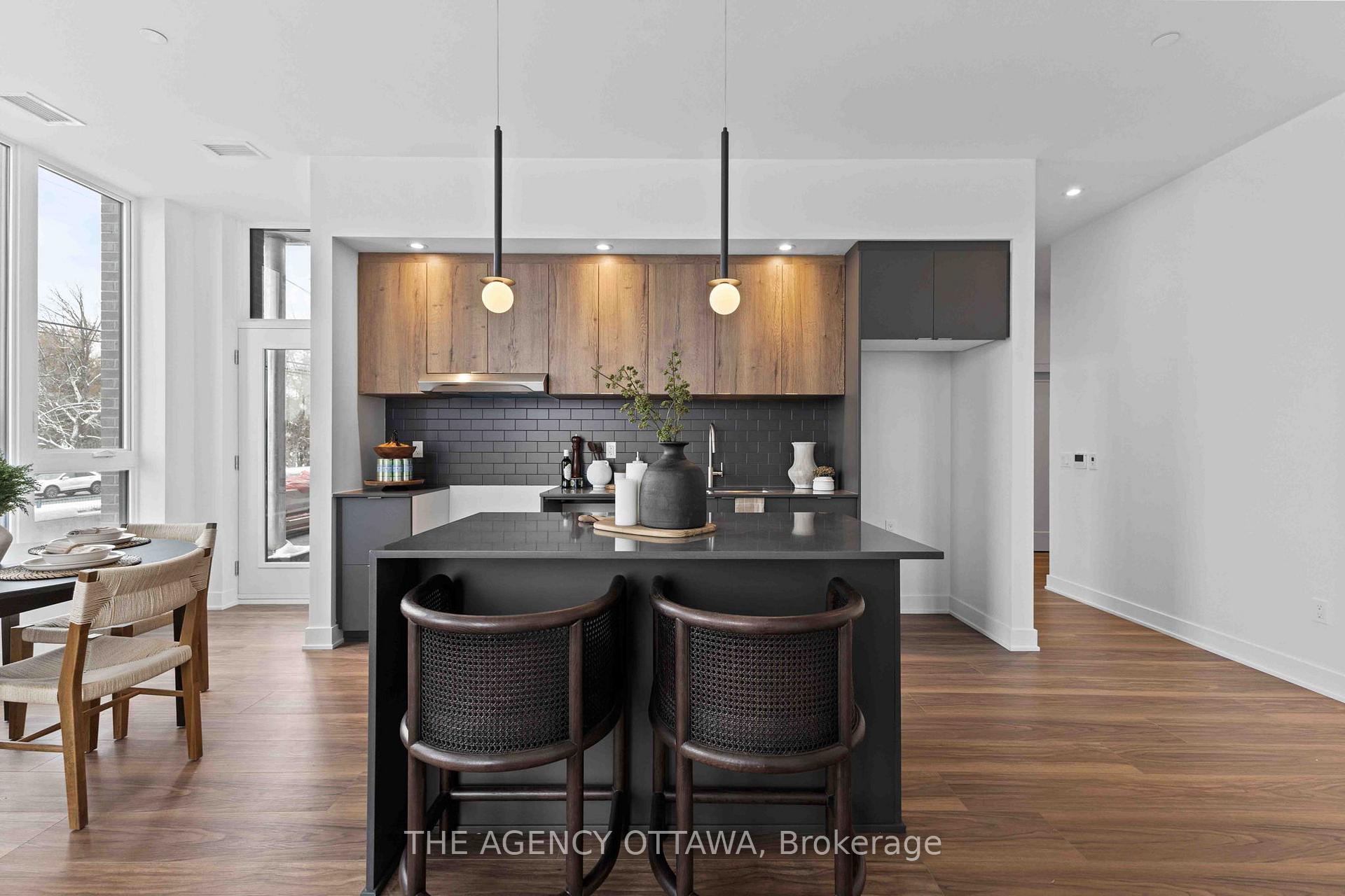 Photo 11 of Unit 206, 3071 Riverside Drive, Ottawa, Mooneys Bay/Riverside Park — HOMEH