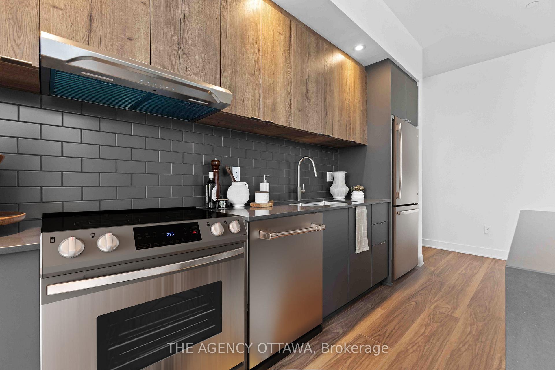 Photo 14 of Unit 311, 3071 Riverside Drive, Ottawa, Mooneys Bay/Riverside Park — HOMEH