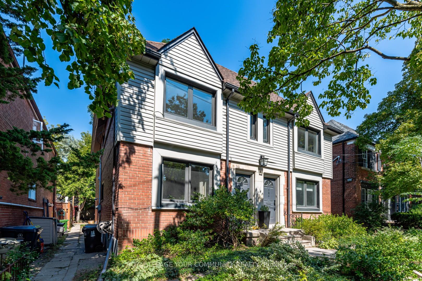 Front of Unit Upper, 20 Strathgowan Avenue