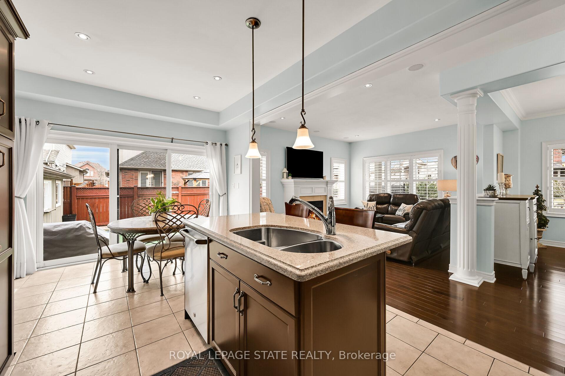 Photo 16 of 2 Hewitt Drive, Grimsby, Grimsby East — HOMEH