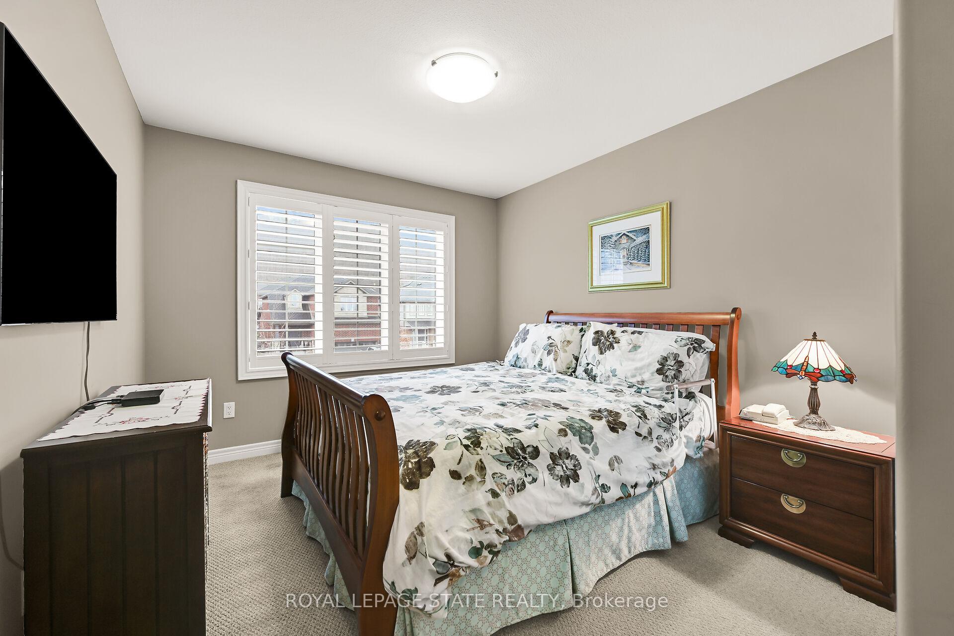 Photo 35 of 2 Hewitt Drive, Grimsby, Grimsby East — HOMEH