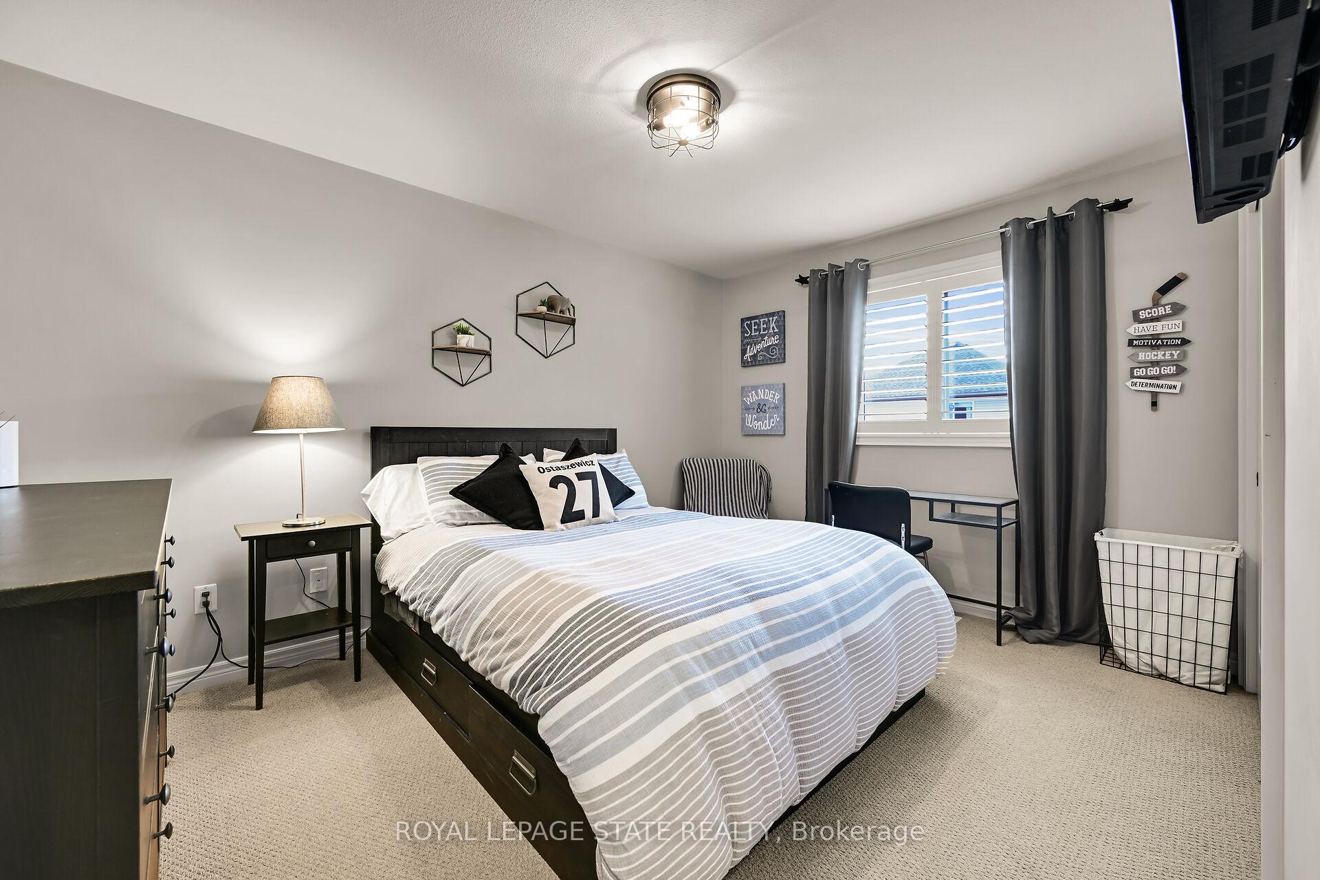 Photo 37 of 2 Hewitt Drive, Grimsby, Grimsby East — HOMEH