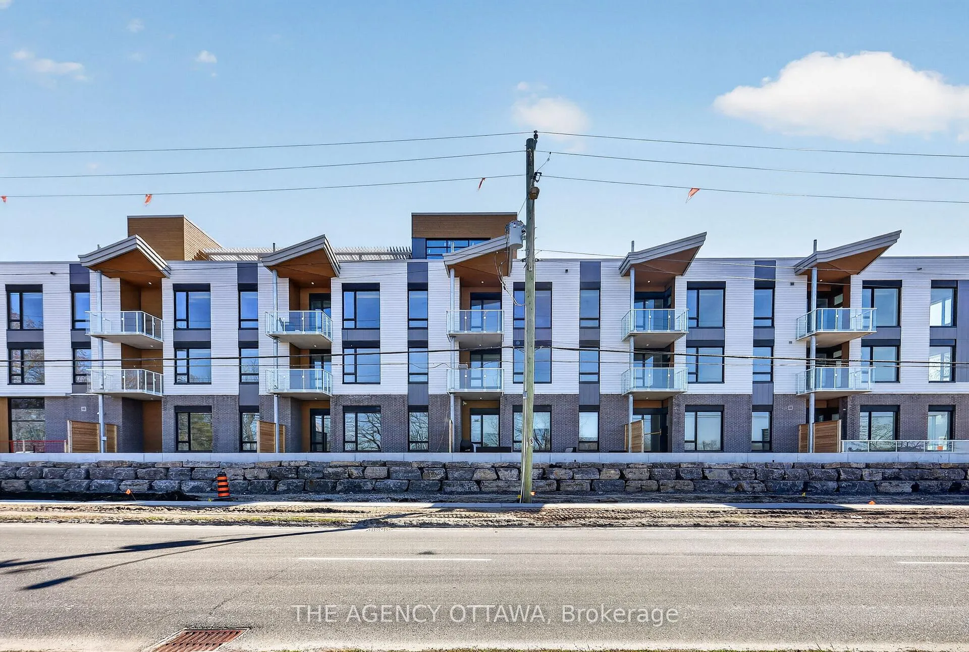 Photo 1 of Unit 101, 3071 Riverside Drive, Ottawa, Mooneys Bay/Riverside Park — HOMEH
