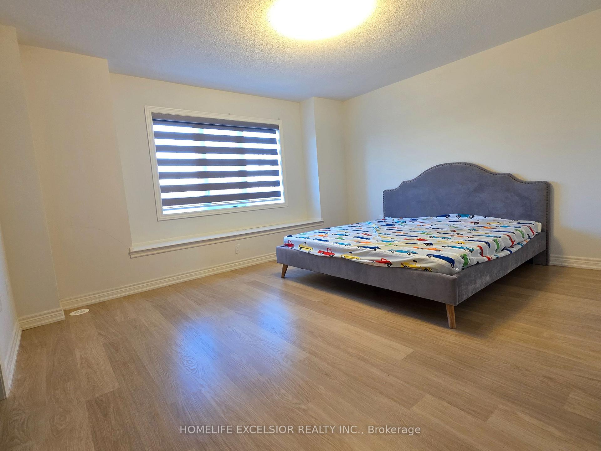 Photo 18 of 140 Roy Grove Way, Markham, Greensborough — HOMEH