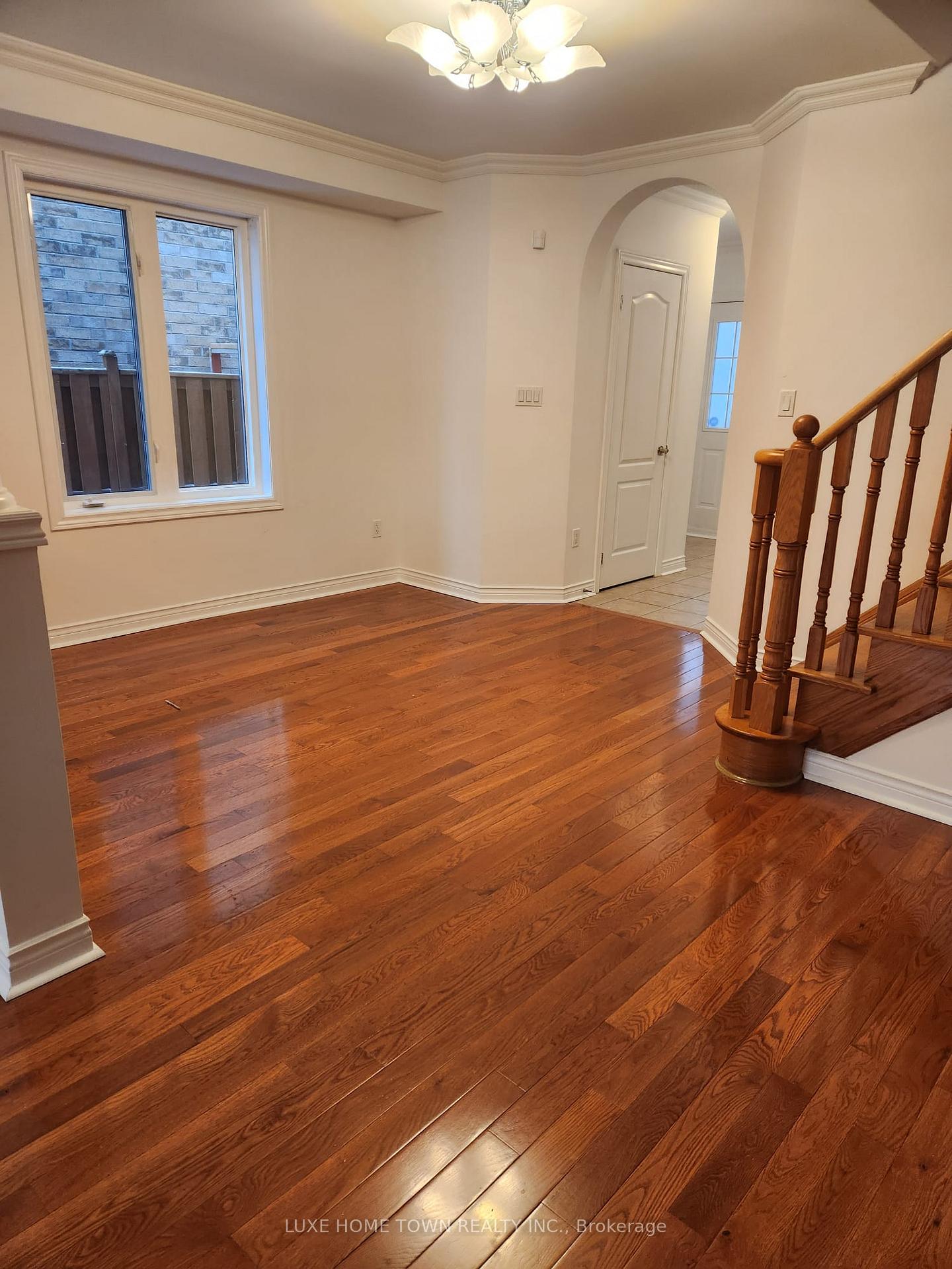 Photo 1 of 49 Queen Isabella(MAIN) Crescent, Vaughan, Vellore Village — HOMEH