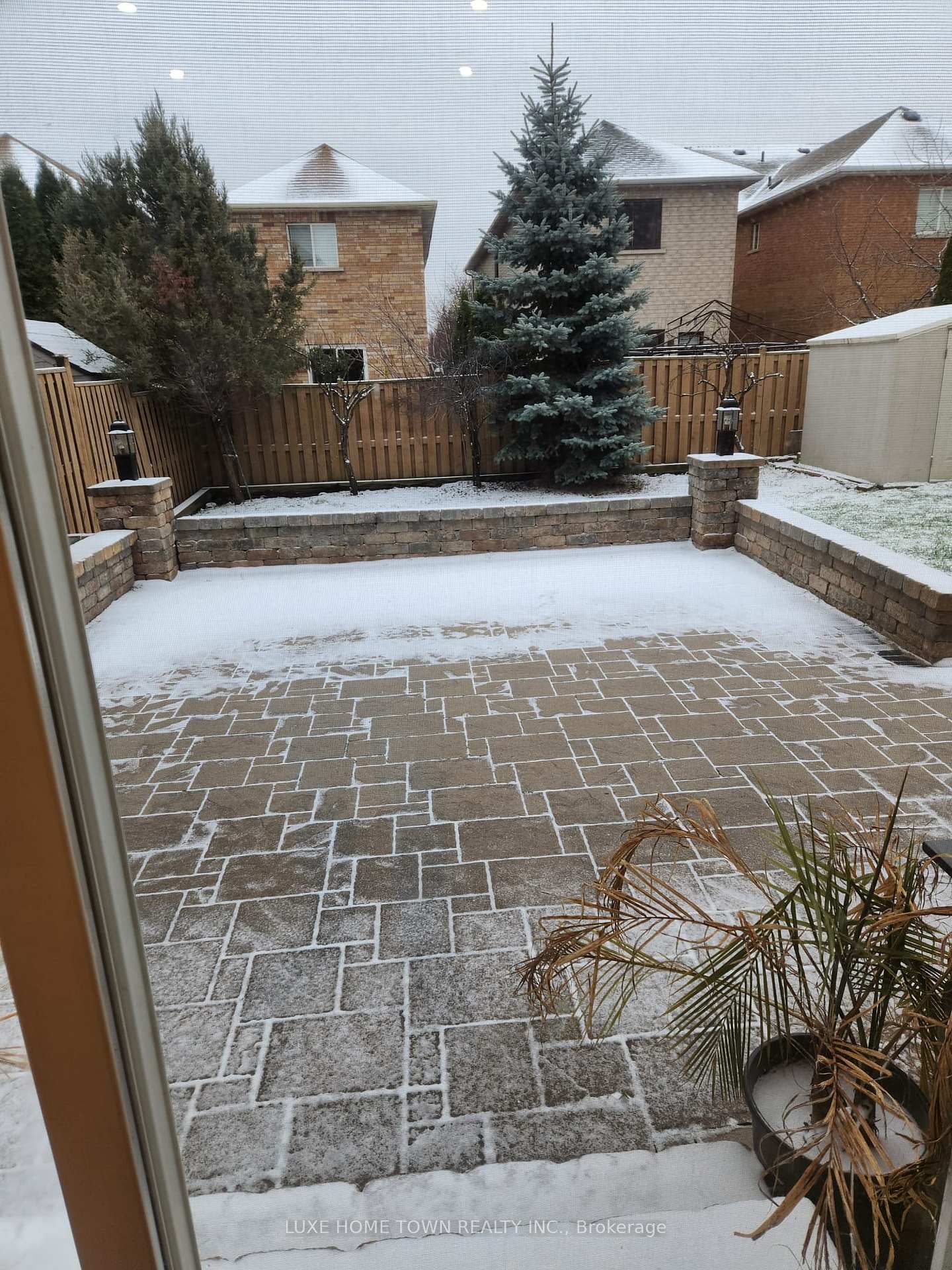 Photo 10 of 49 Queen Isabella(MAIN) Crescent, Vaughan, Vellore Village — HOMEH