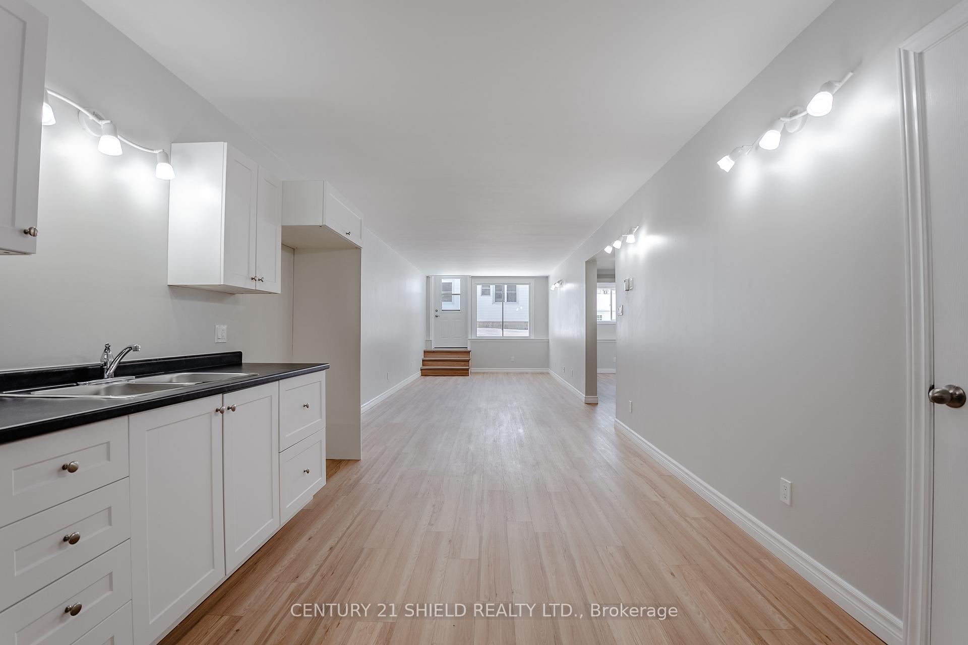 Photo 5 of Unit A, 11 William Street, North Stormont, Finch — HOMEH