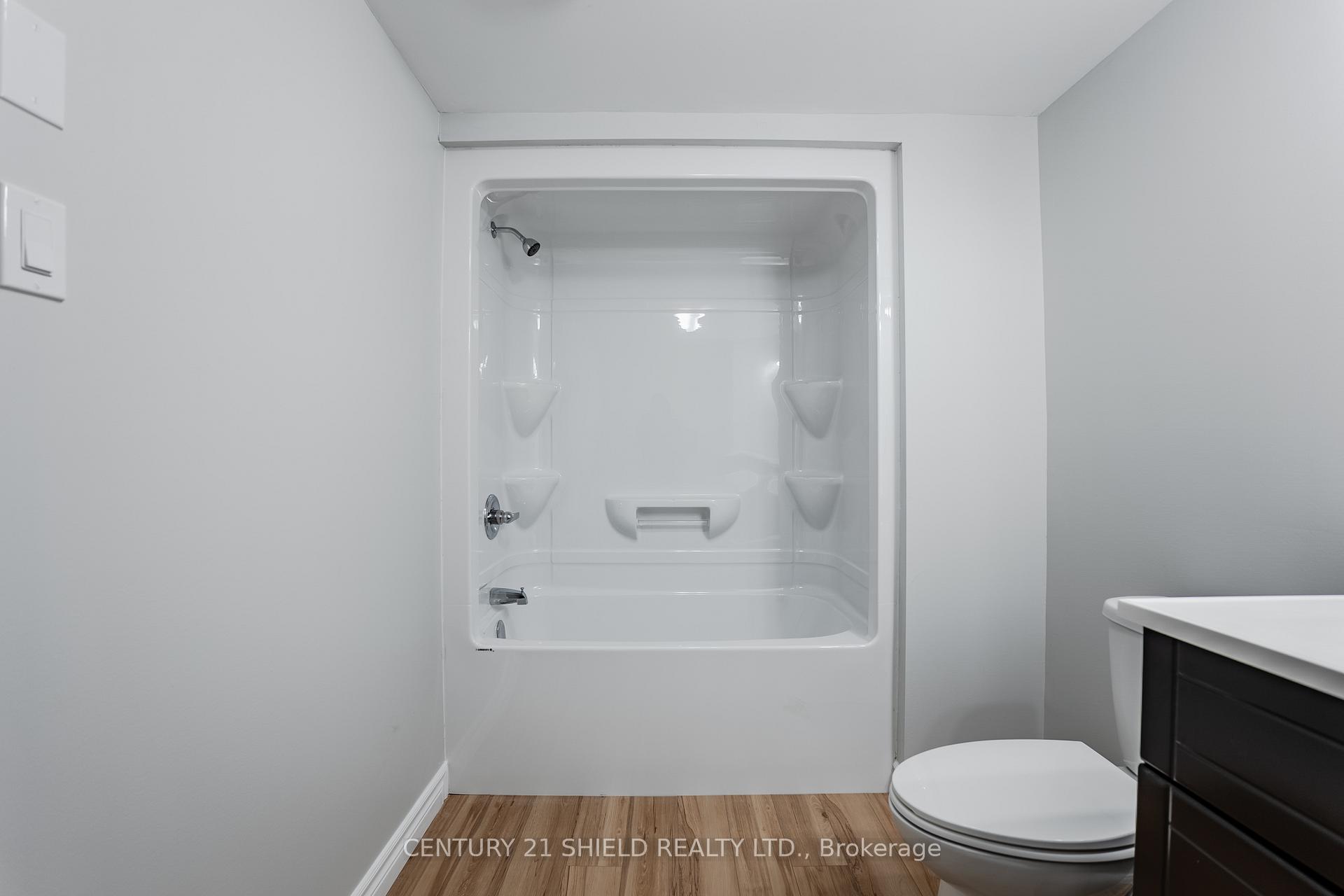 Photo 21 of Unit A, 11 William Street, North Stormont, Finch — HOMEH