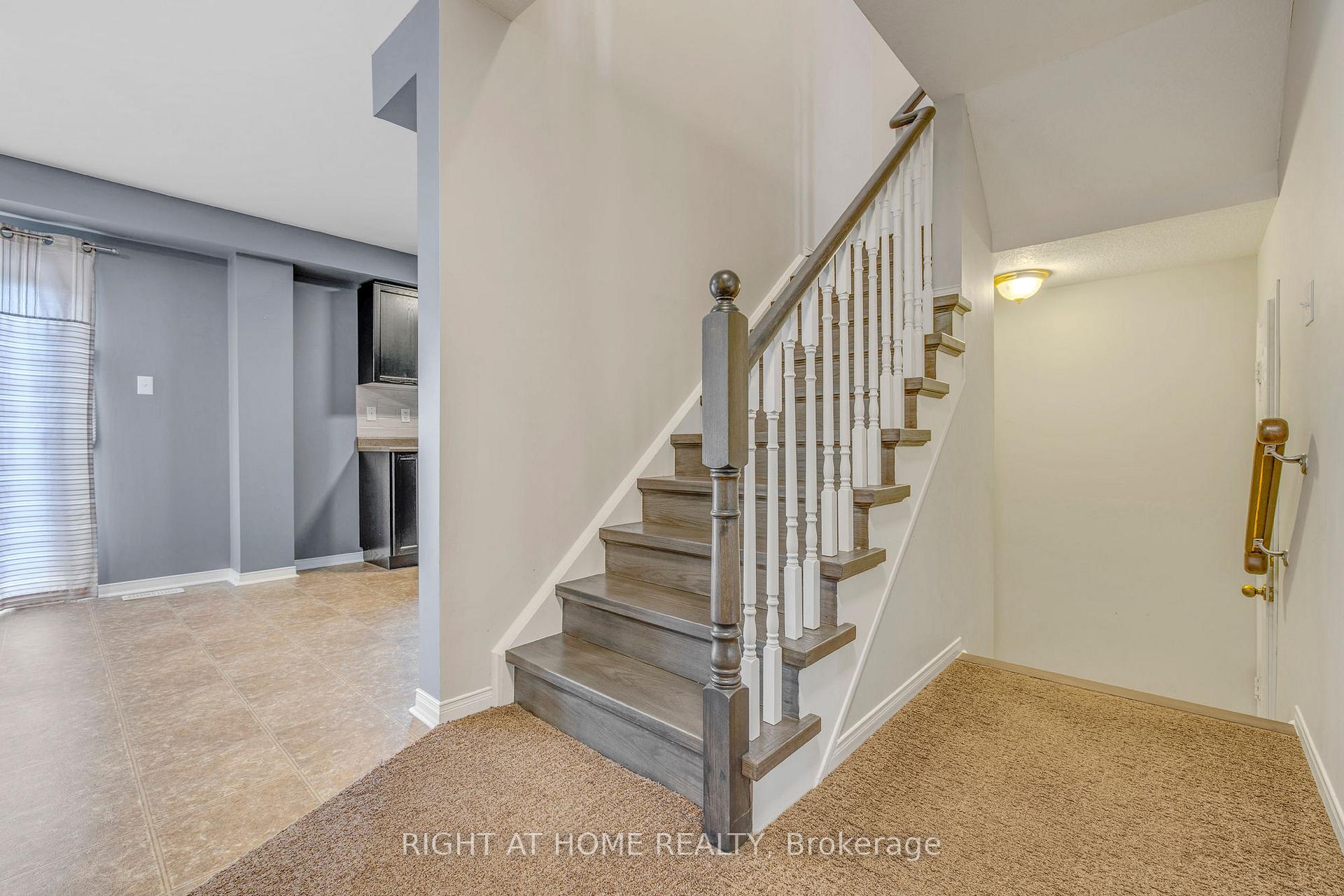Photo 8 of 80 Powell Drive, Hamilton, Binbrook — HOMEH