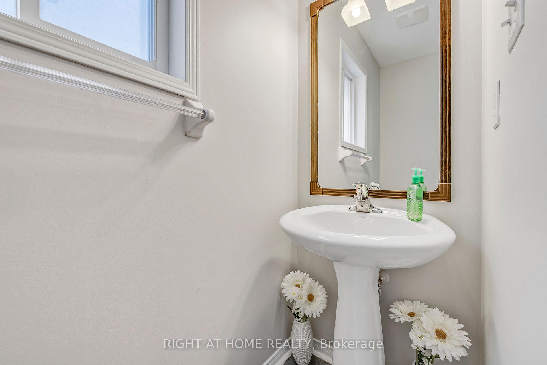 Photo 20 of 80 Powell Drive, Hamilton, Binbrook — HOMEH