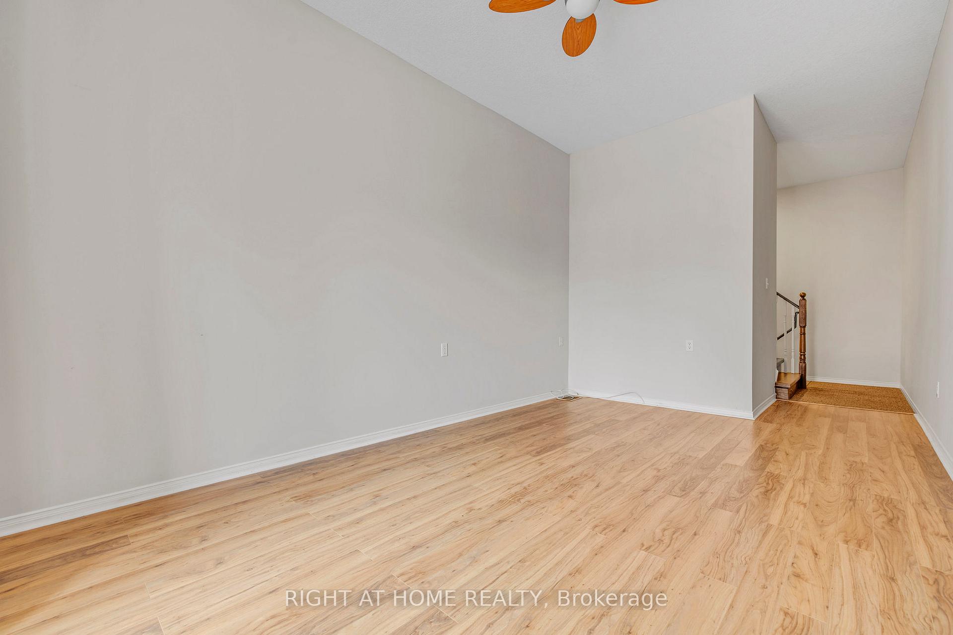 Photo 15 of 80 Powell Drive, Hamilton, Binbrook — HOMEH