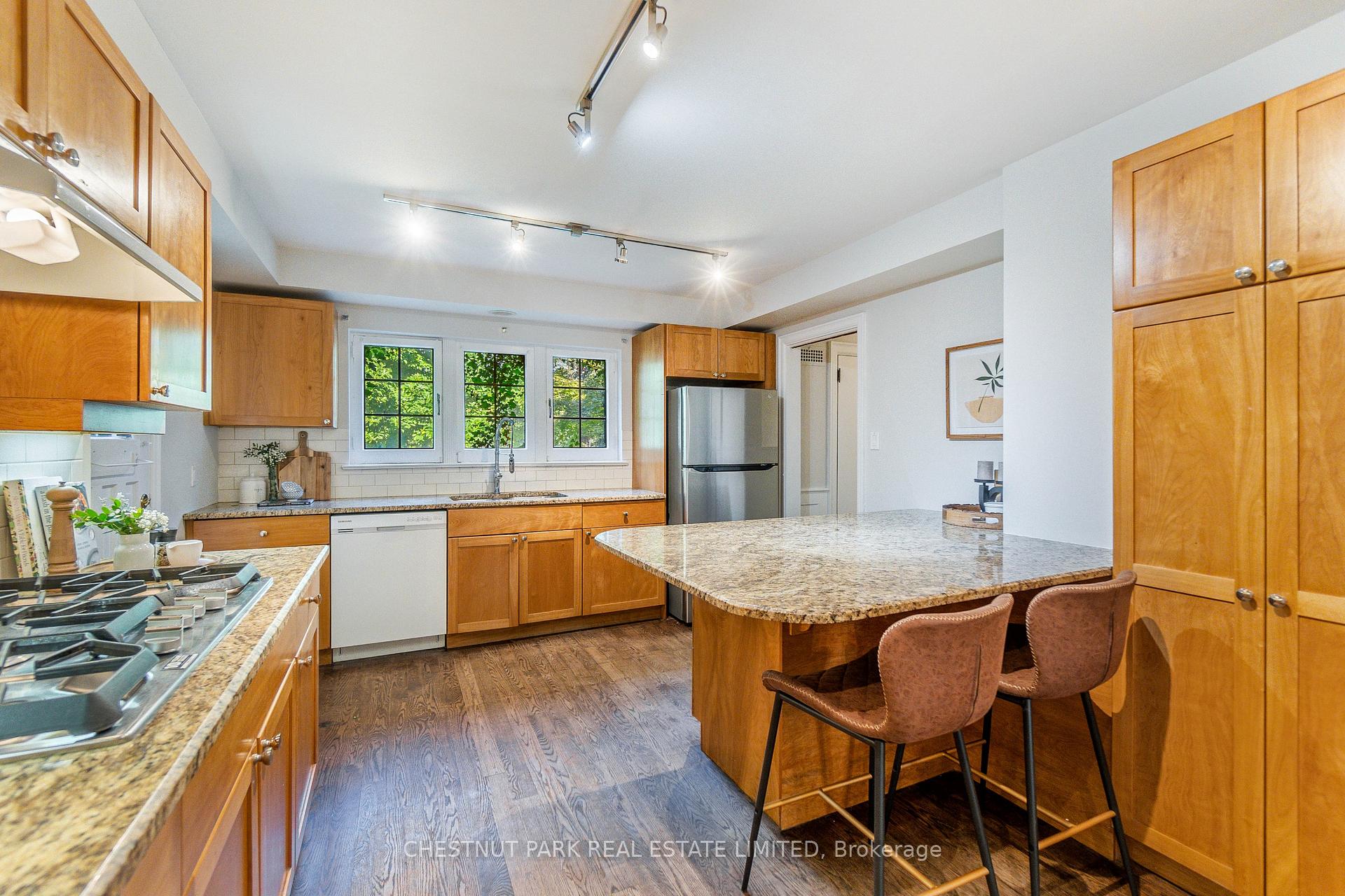 Photo 19 of 2 Garland Avenue, Toronto, Lawrence Park South — HOMEH
