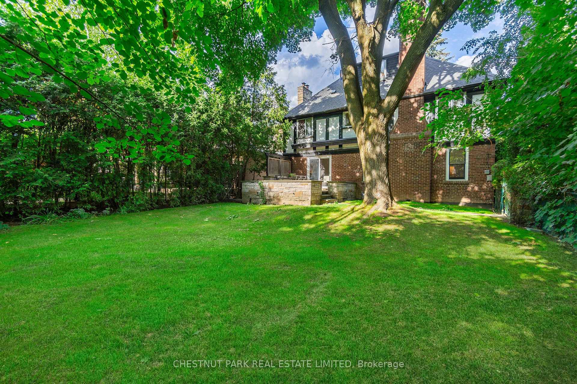 Photo 40 of 2 Garland Avenue, Toronto, Lawrence Park South — HOMEH