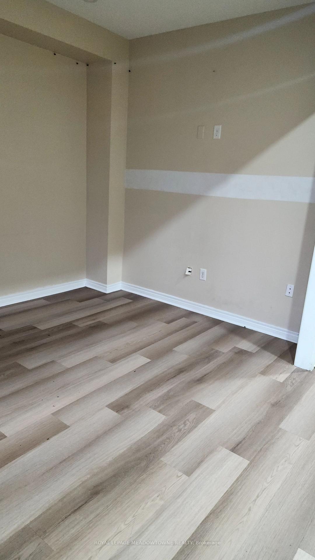 Photo 16 of 43 Devonsleigh Drive, Brampton, Fletcher's Meadow — HOMEH