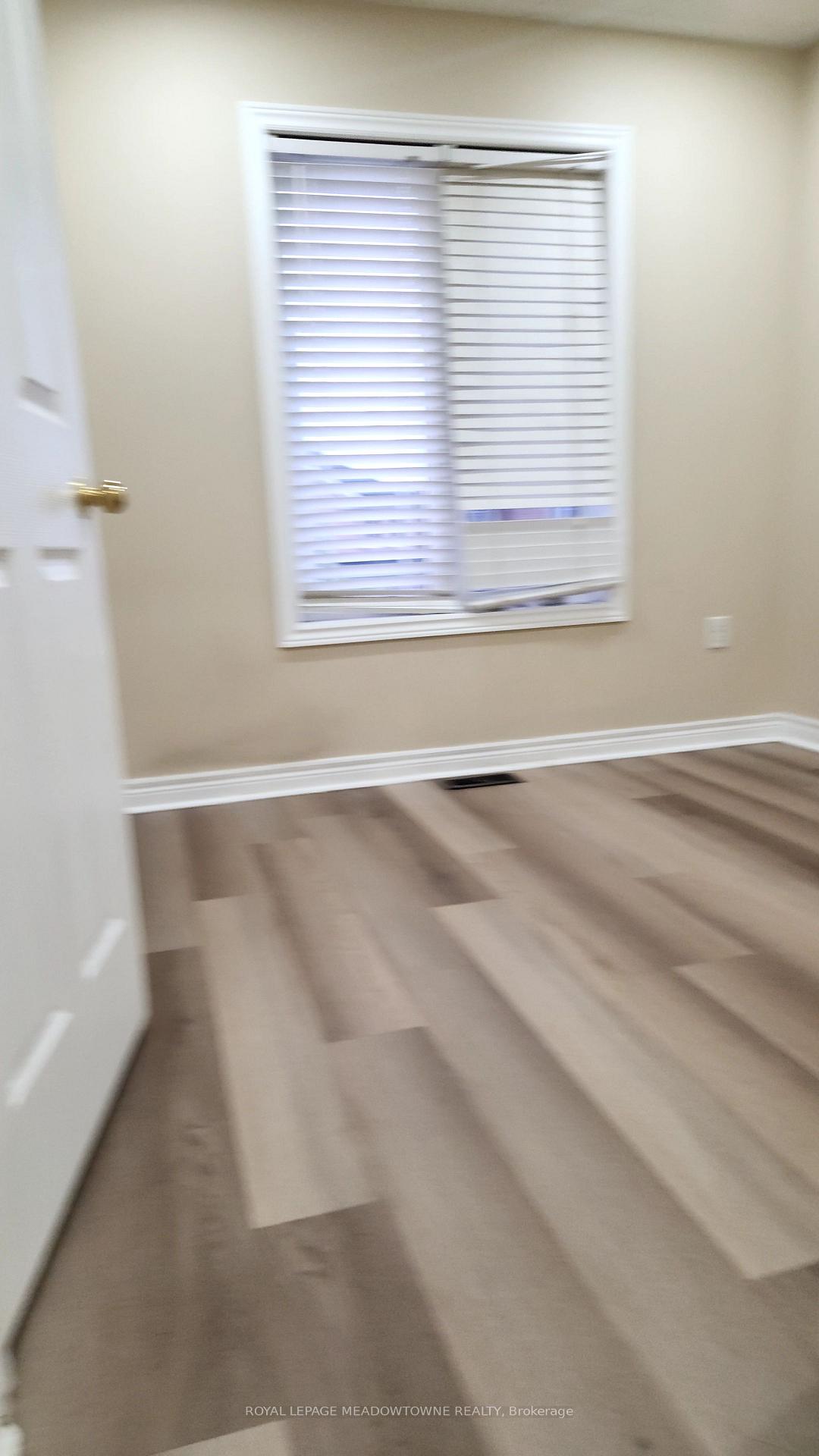 Photo 6 of 43 Devonsleigh Drive, Brampton, Fletcher's Meadow — HOMEH